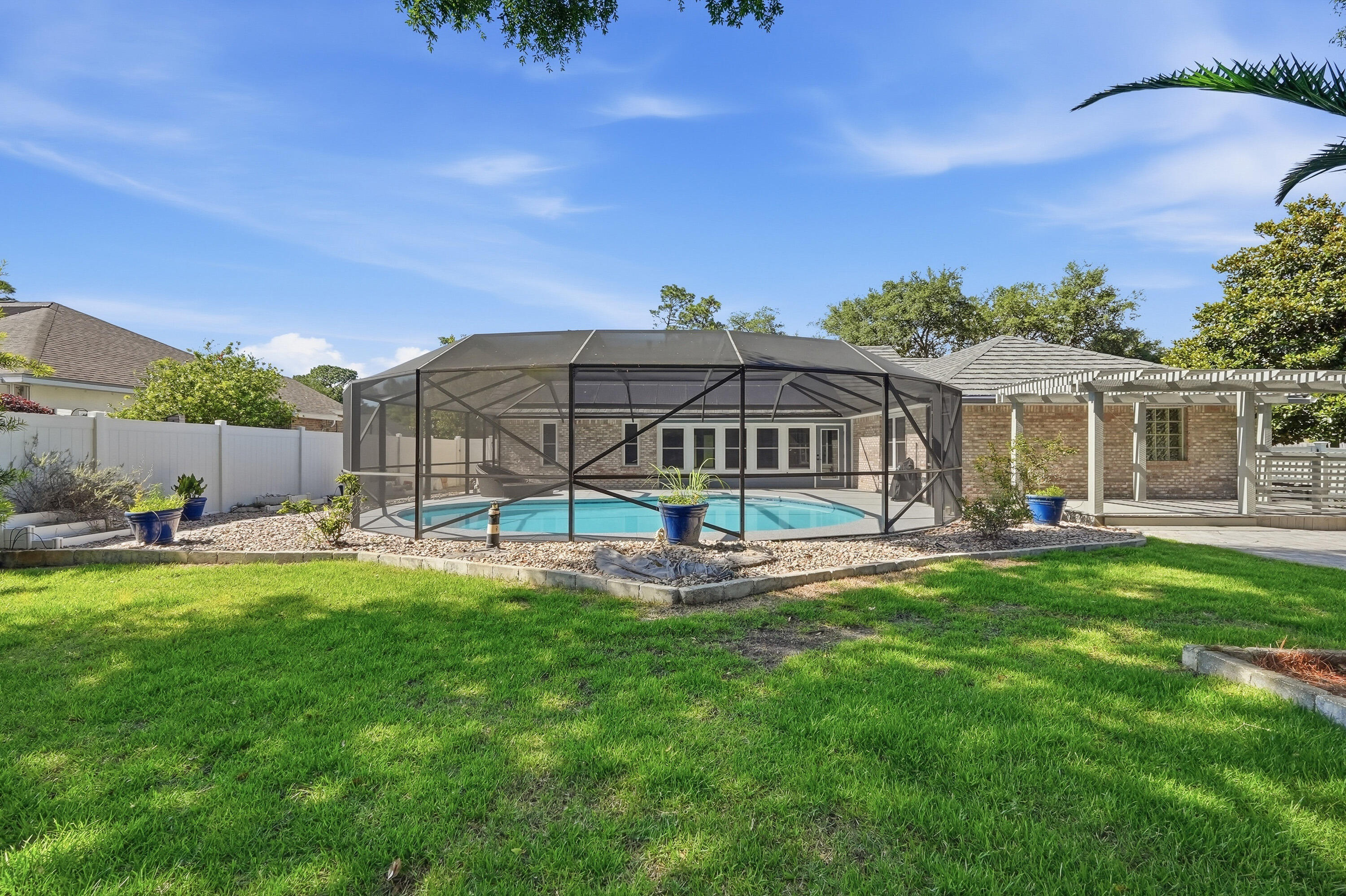 QUAIL TRAIL 2 - Residential