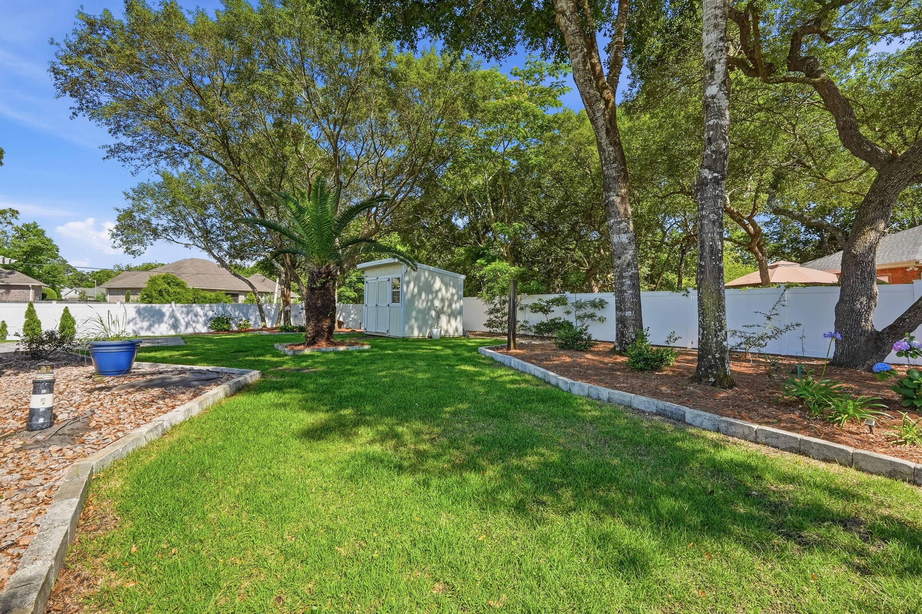 QUAIL TRAIL 2 - Residential