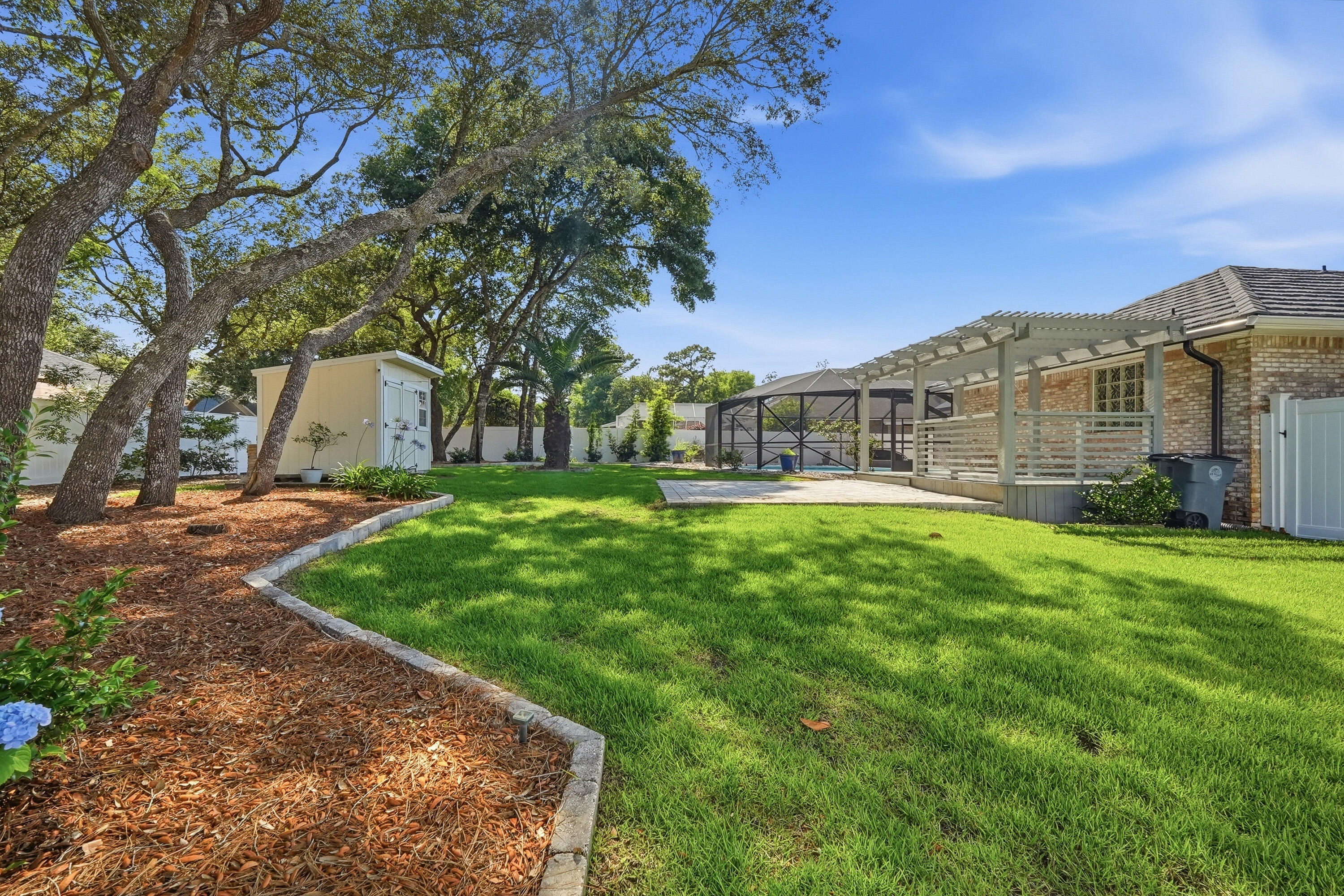 QUAIL TRAIL 2 - Residential