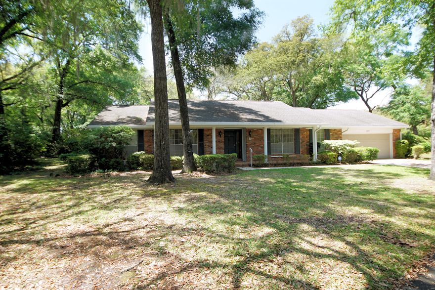 Available July 1, 2026! Great brick home located in the desirable Kenwood Neighborhood! This 3 bedroom 2 bath home has 1857 sq ft and features two living rooms, a dining room, a large kitchen and eat in area, a laundry room area, and a 2 car garage. The primary bedroom has an ensuite bathroom and walk in shower. The guest bathroom has a tub and shower combination. This home has a two car garage. Located in a cul de sac and in a great sidewalk lined neighborhood. Mature vegetation and beautiful lot! 

Utilities and internet are the tenant's responsibility. Pets must be approved by owner.  NO smoking, good rental and employment history, clean credit, nonrefundable cleaning fee/carpet cleaning fee. There may be an application fee up to $60.00.