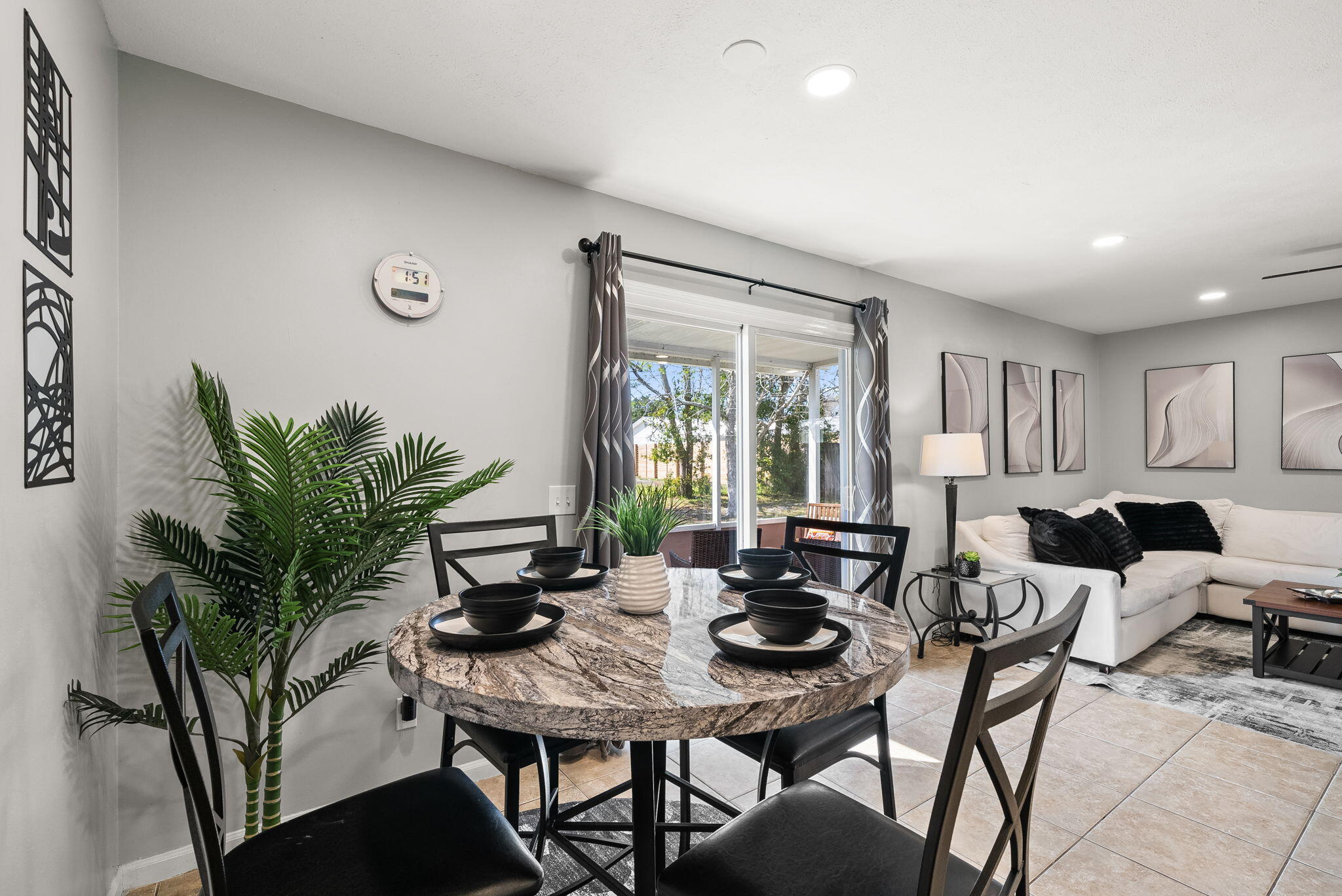 EL CENTRO BEACH - Residential