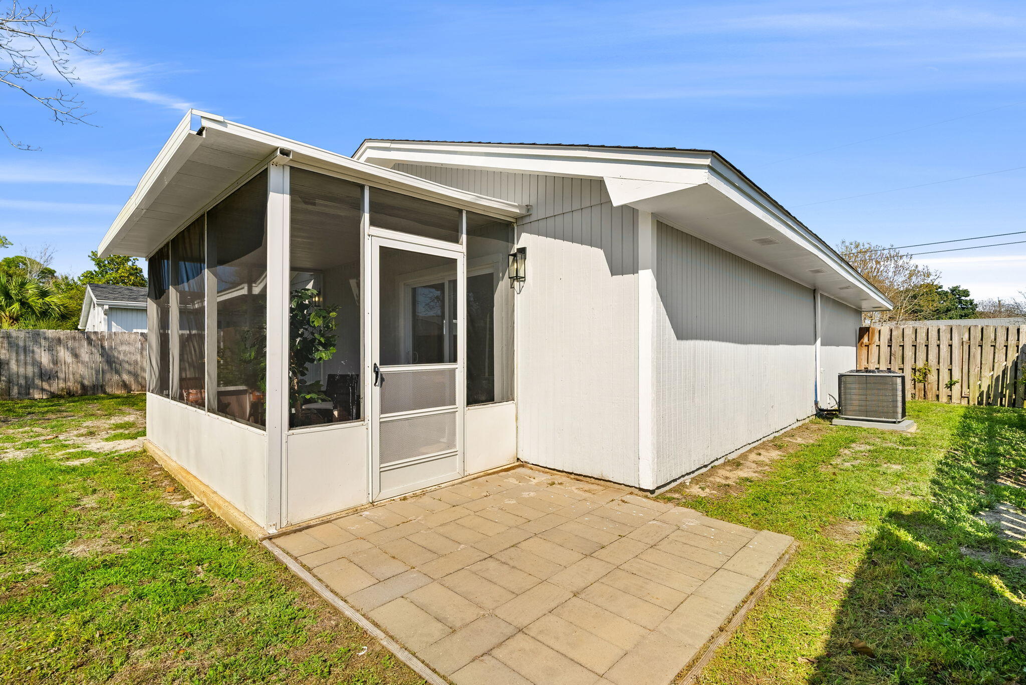 EL CENTRO BEACH - Residential