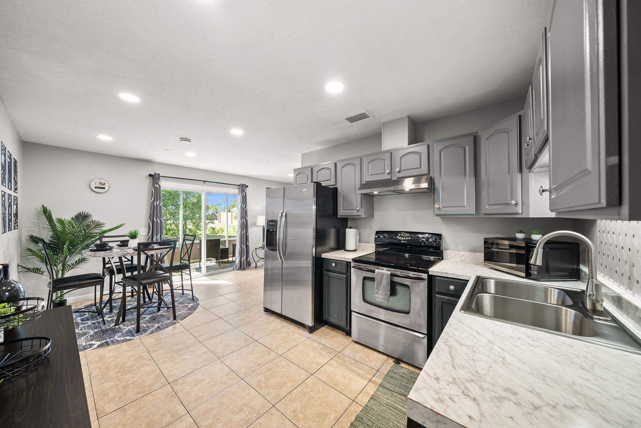 EL CENTRO BEACH - Residential