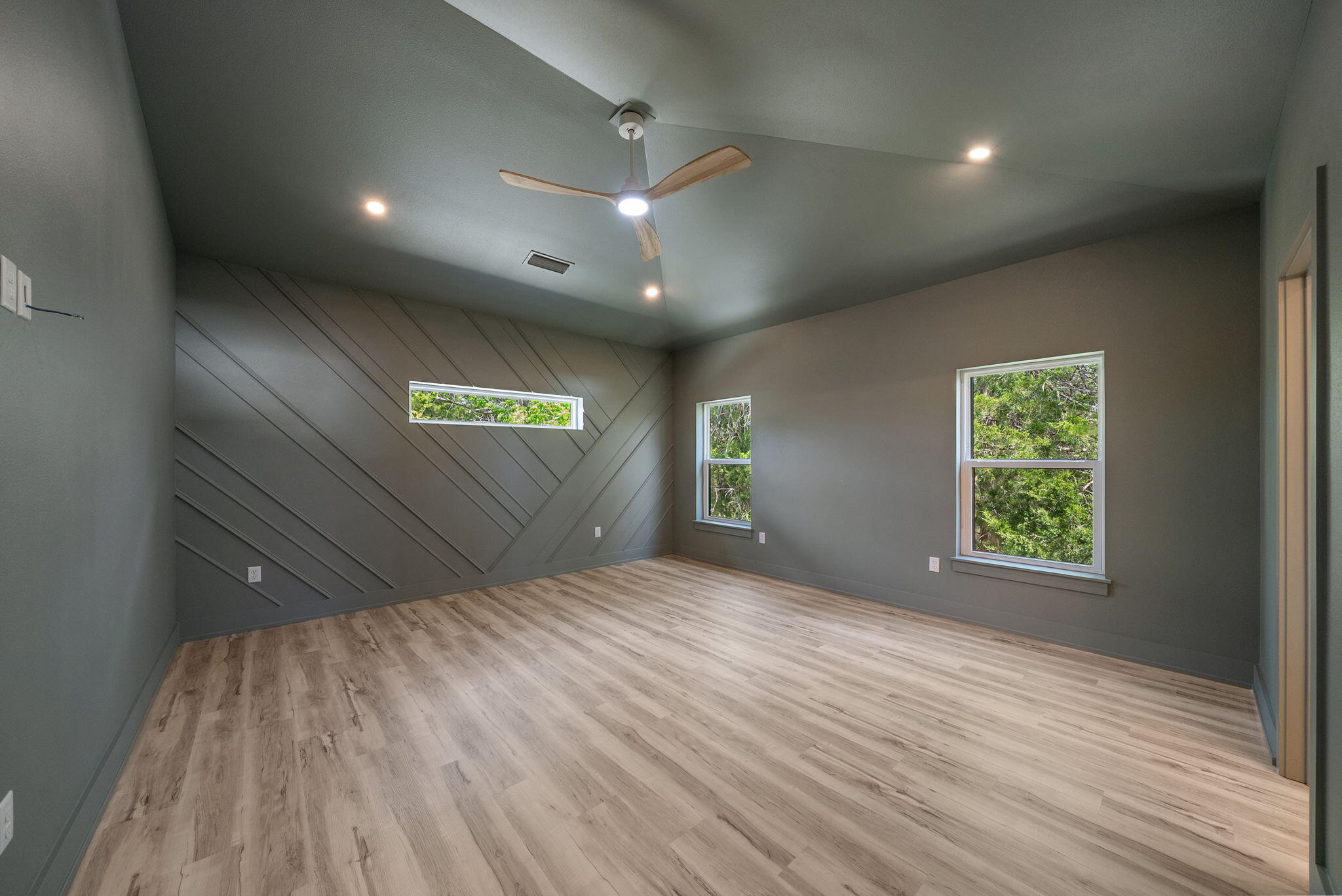 RIVIERA BEACH - Residential