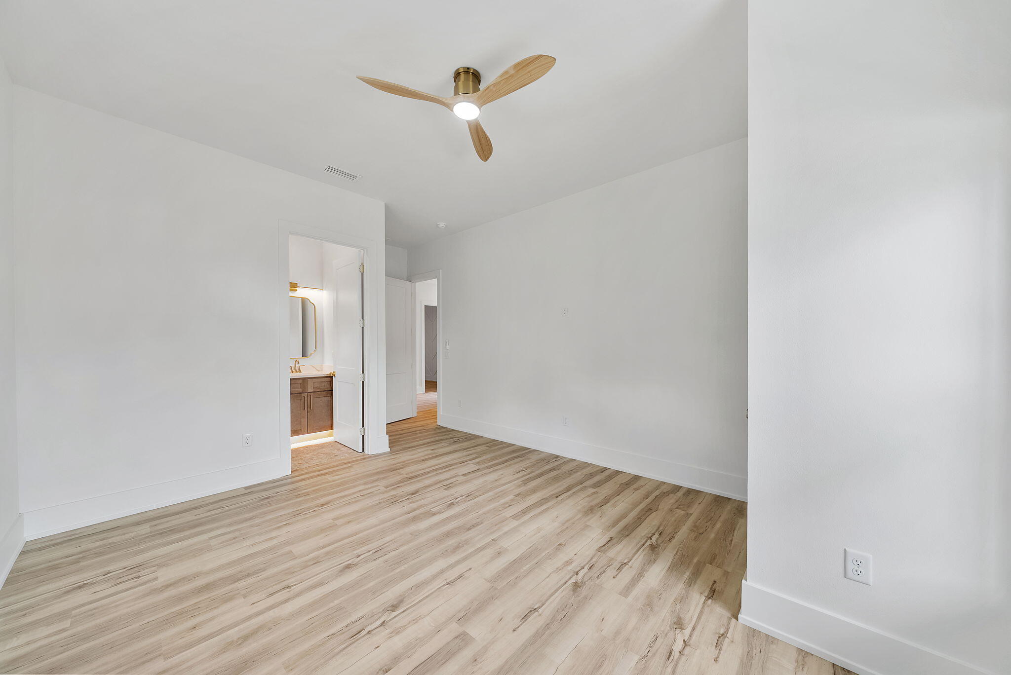 RIVIERA BEACH - Residential