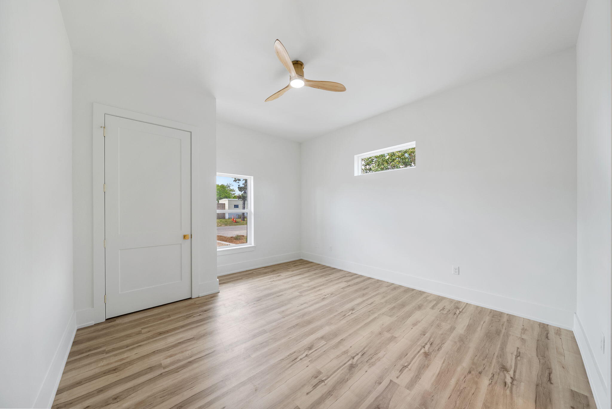 RIVIERA BEACH - Residential