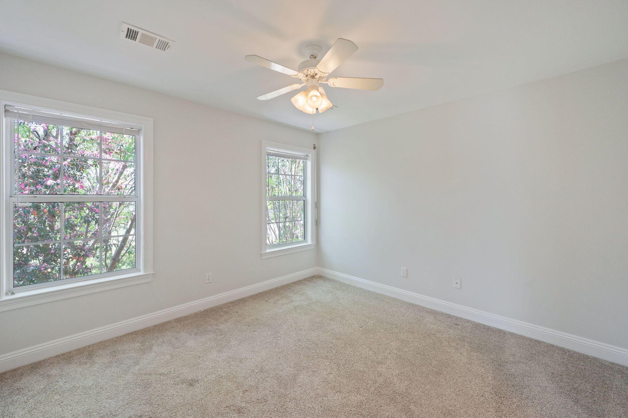 OAKMONT PLACE - Residential