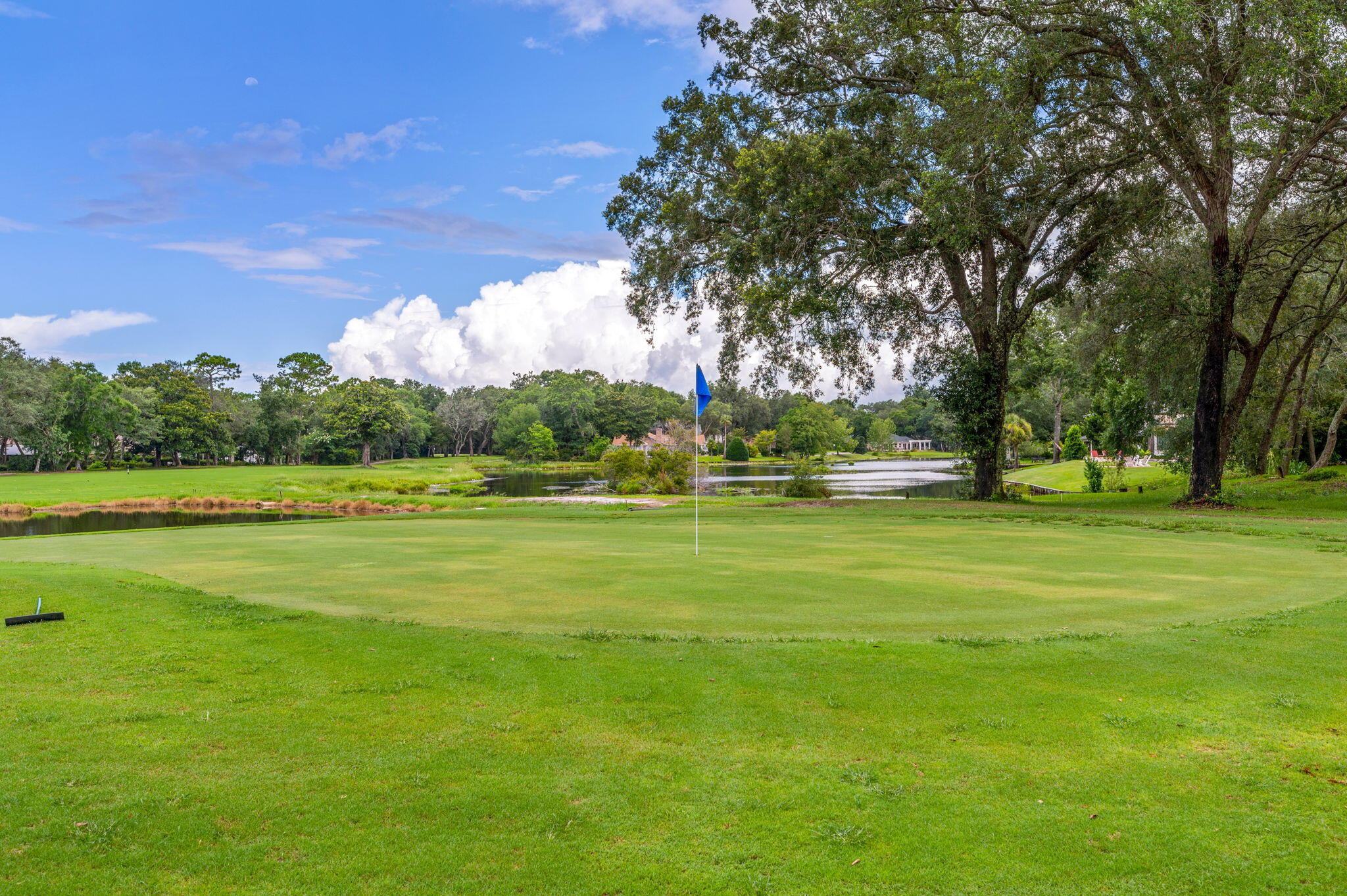 OAKMONT PLACE - Residential