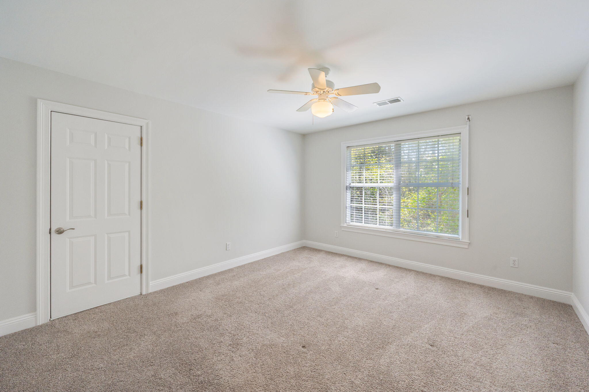 OAKMONT PLACE - Residential