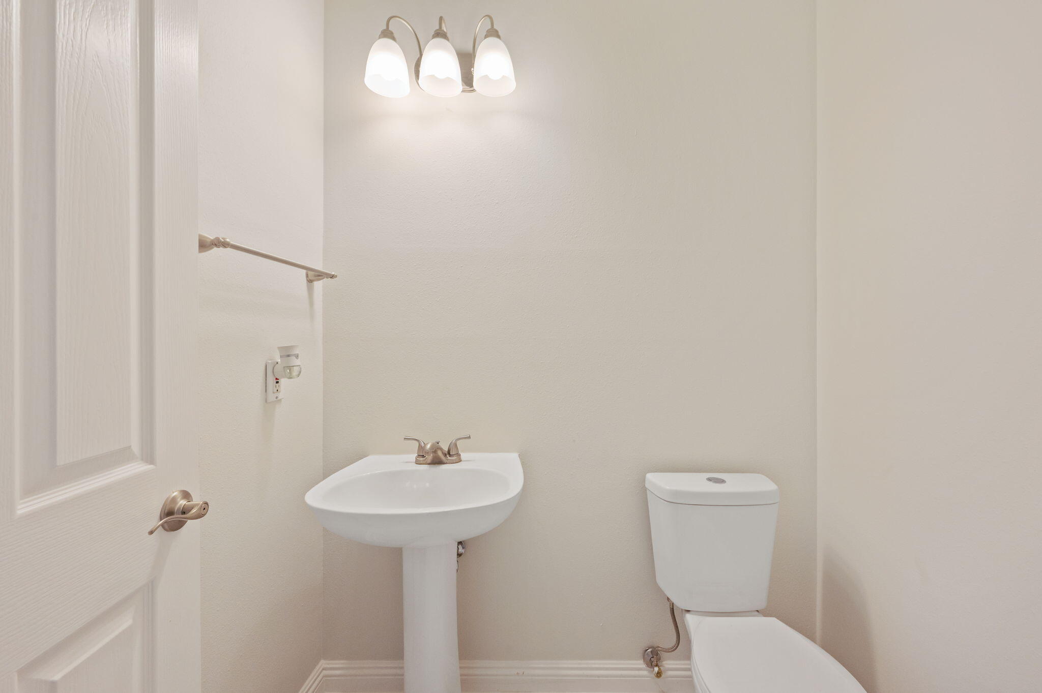 OAKMONT PLACE - Residential