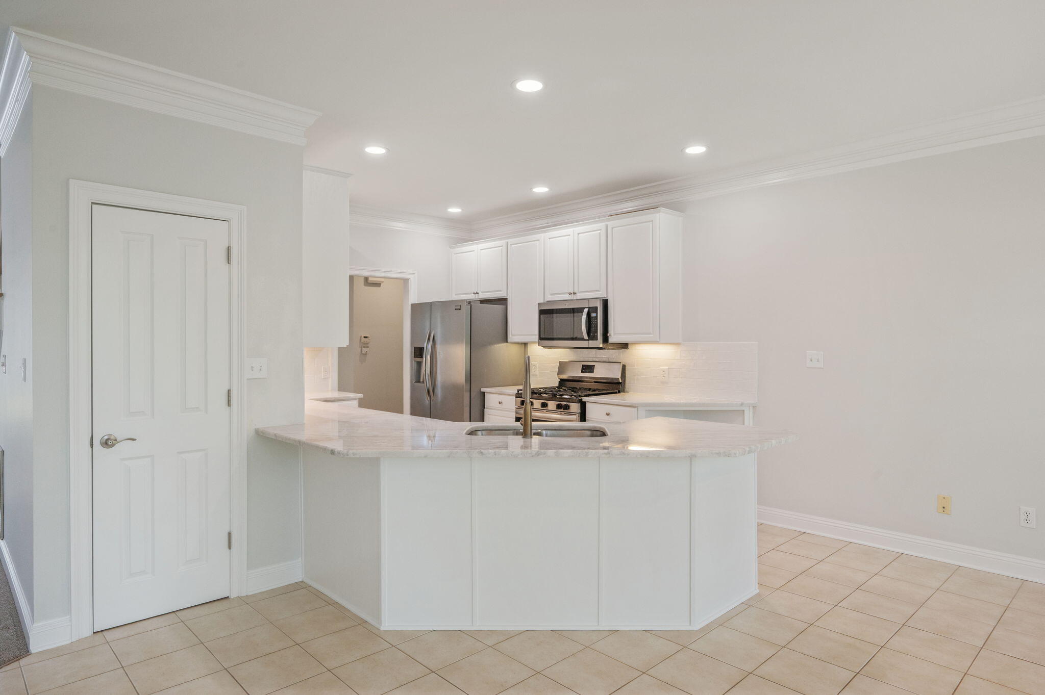 OAKMONT PLACE - Residential