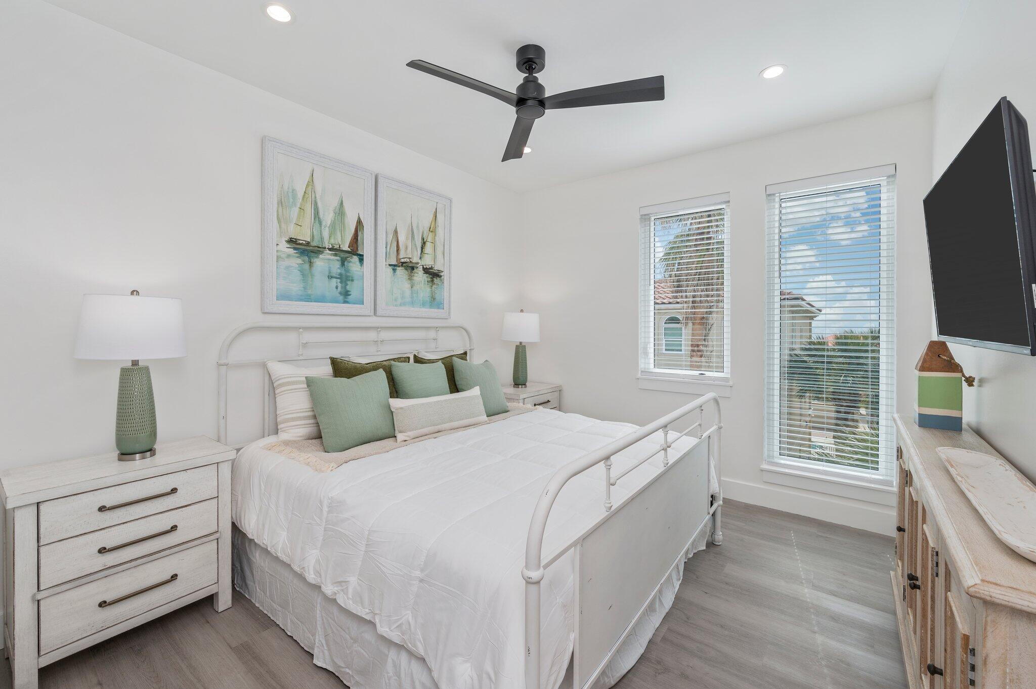 MIRAMAR BEACH - Residential