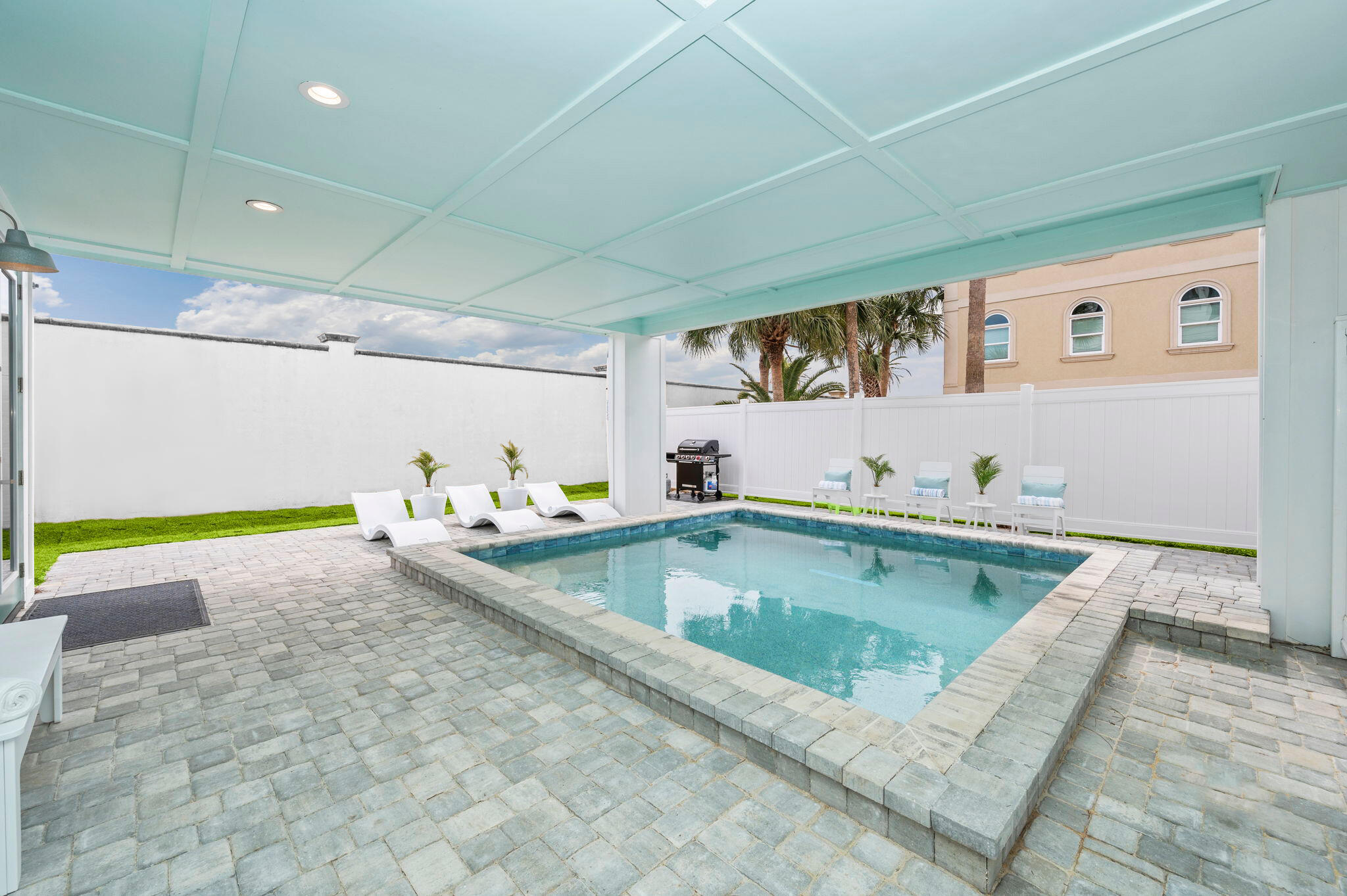 MIRAMAR BEACH - Residential