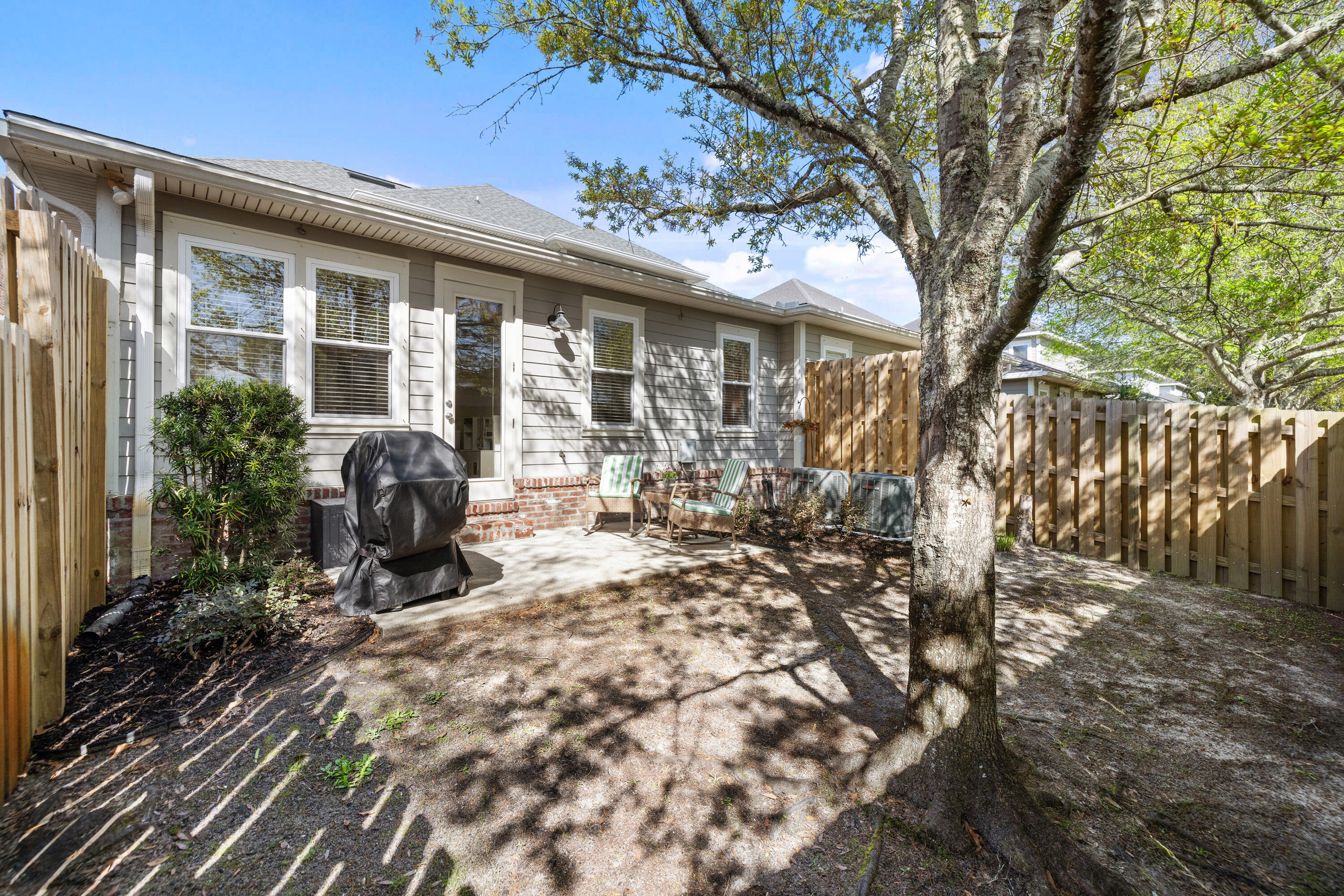 MARINA LANDING - Residential