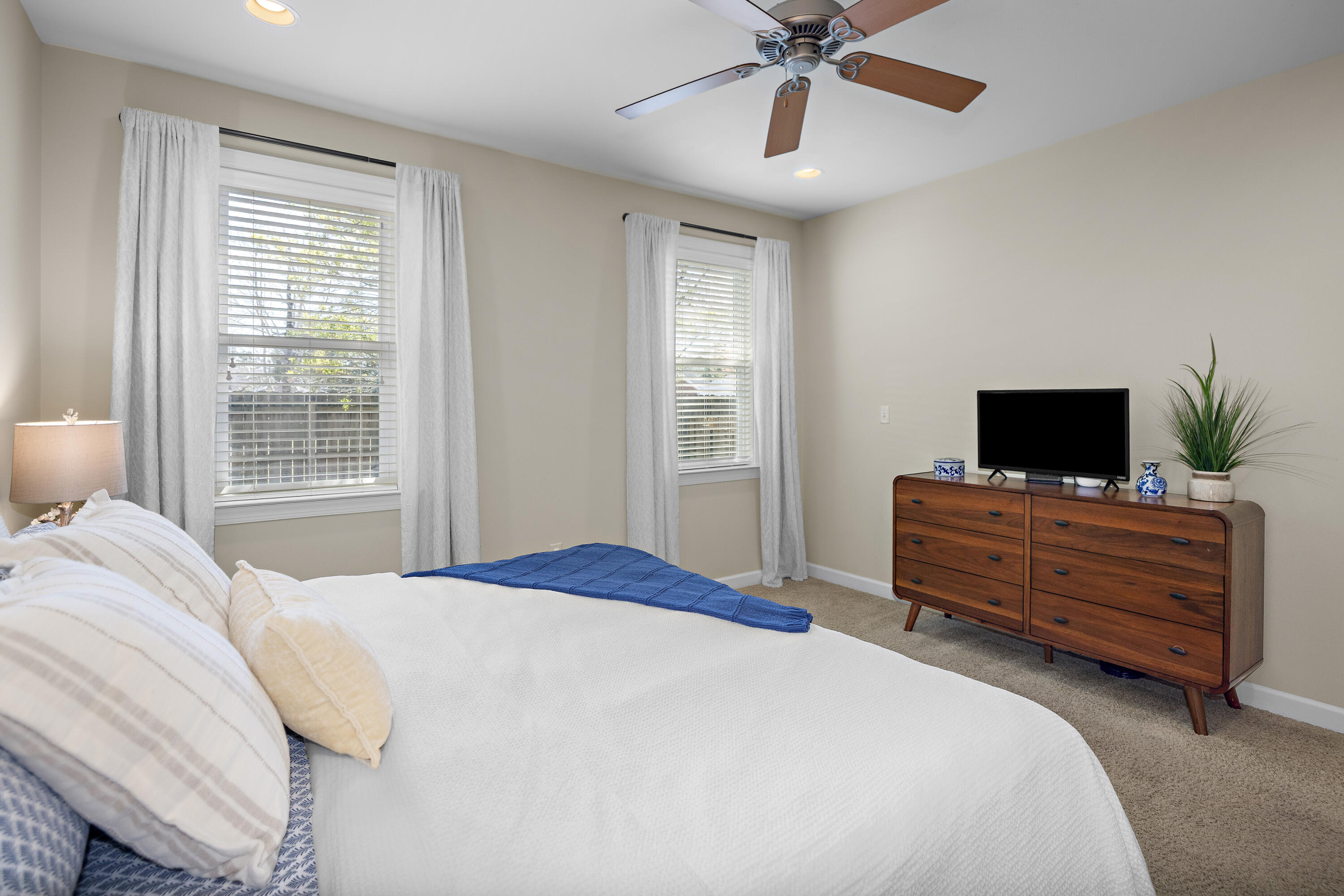 MARINA LANDING - Residential