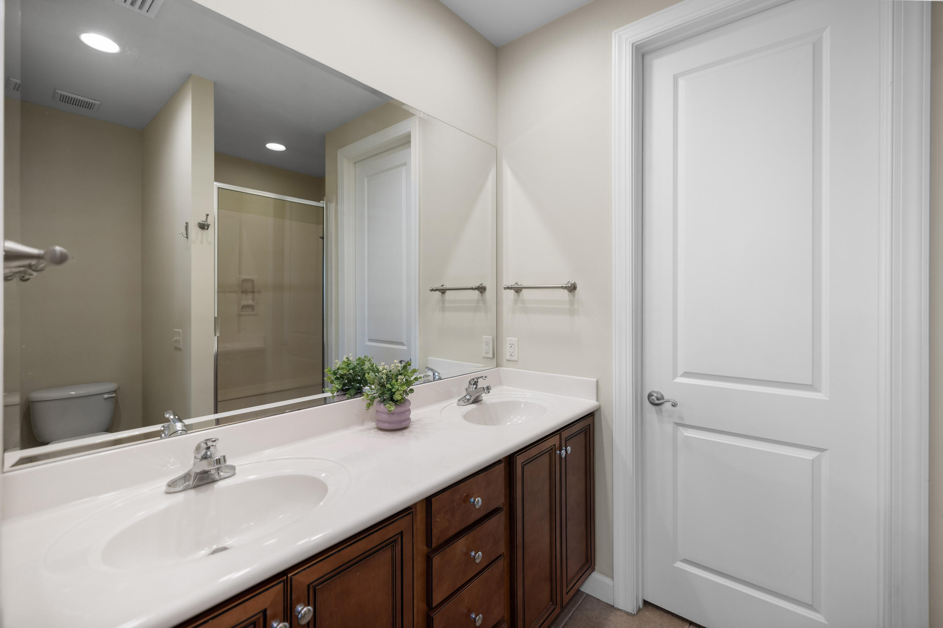 MARINA LANDING - Residential