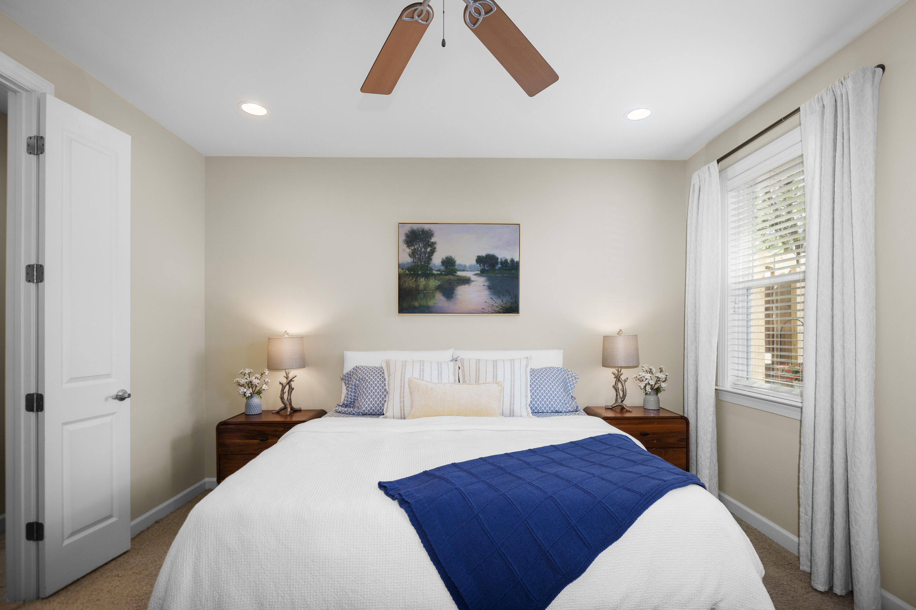 MARINA LANDING - Residential