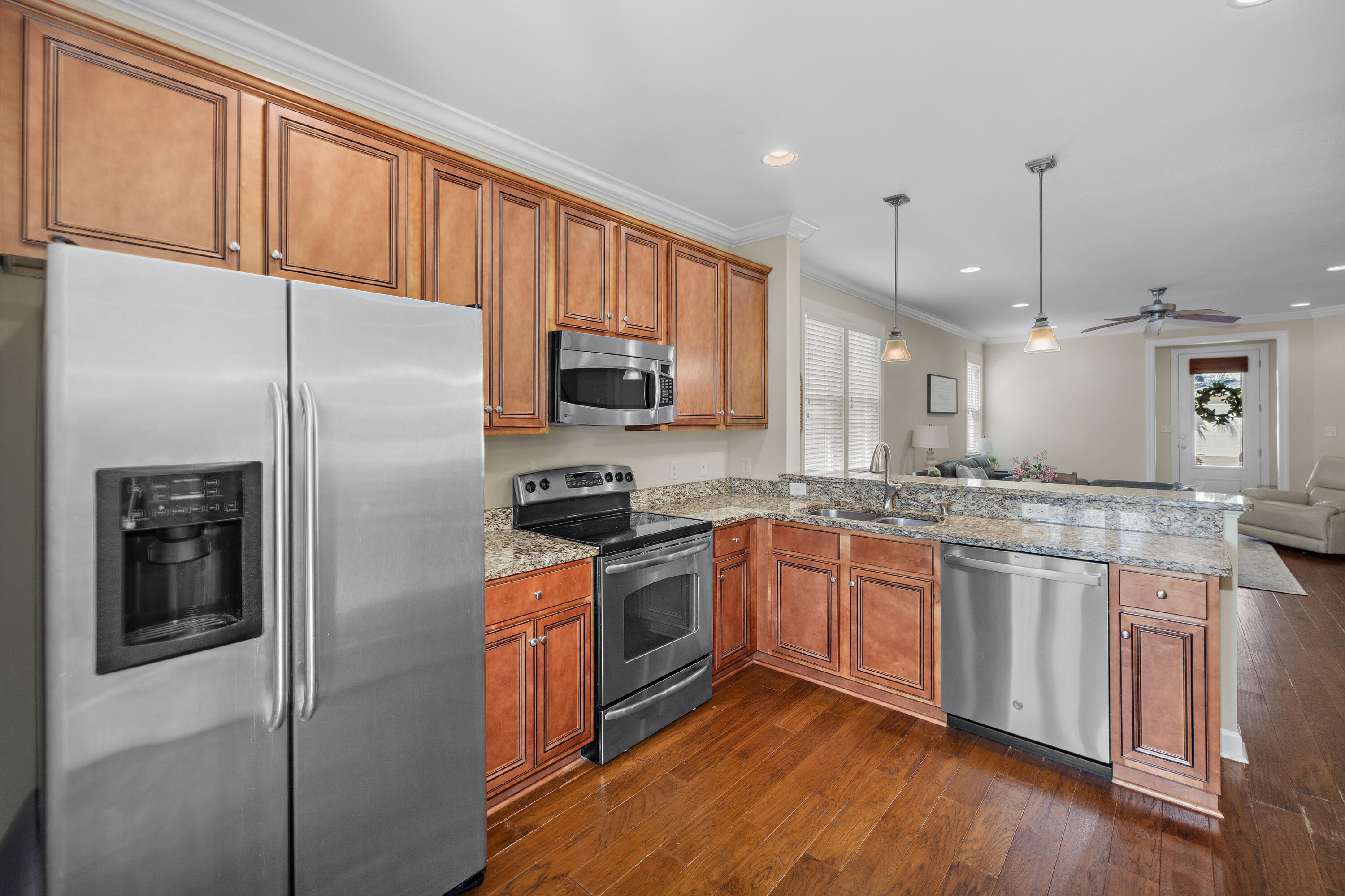 MARINA LANDING - Residential