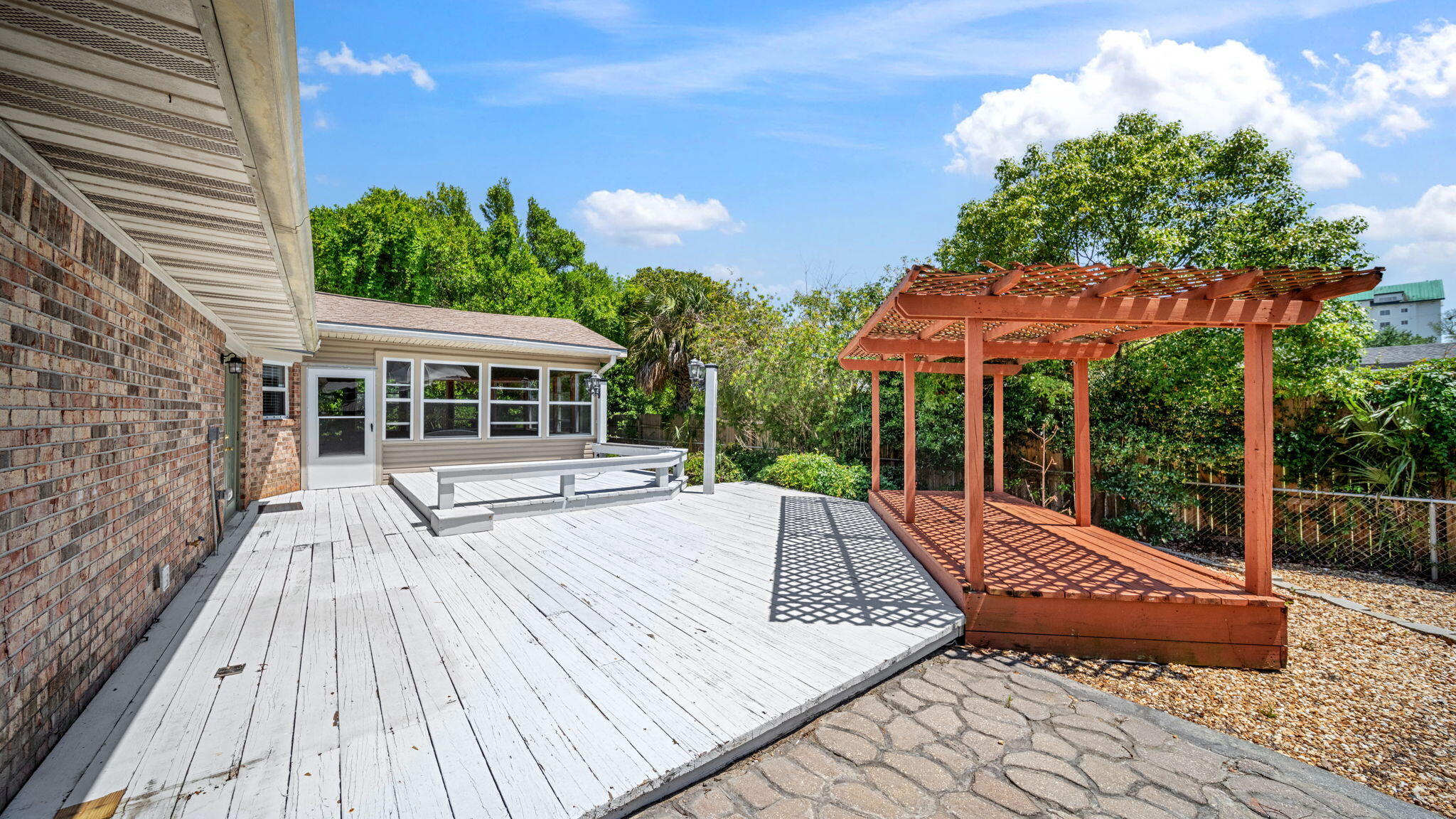 SEA HILLS 1ST - Residential