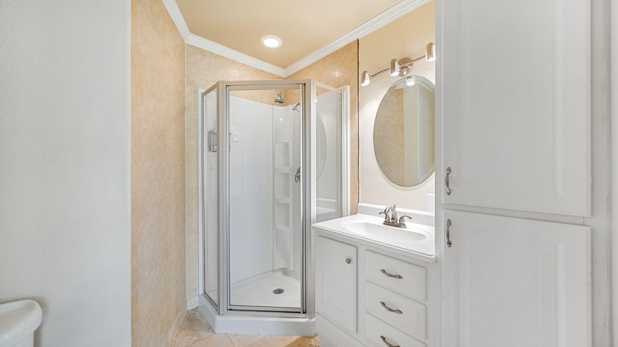 SEA HILLS 1ST - Residential