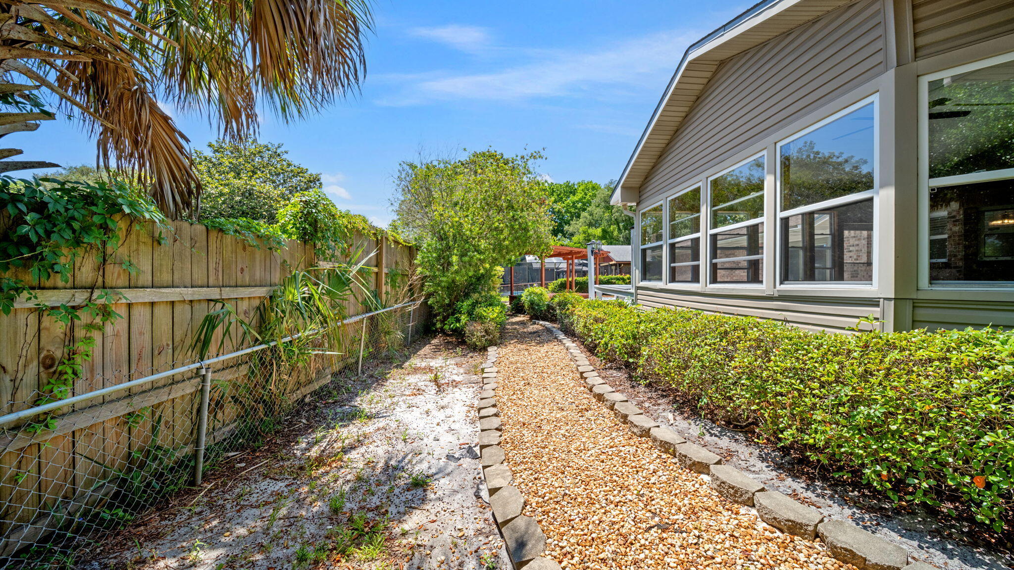 SEA HILLS 1ST - Residential