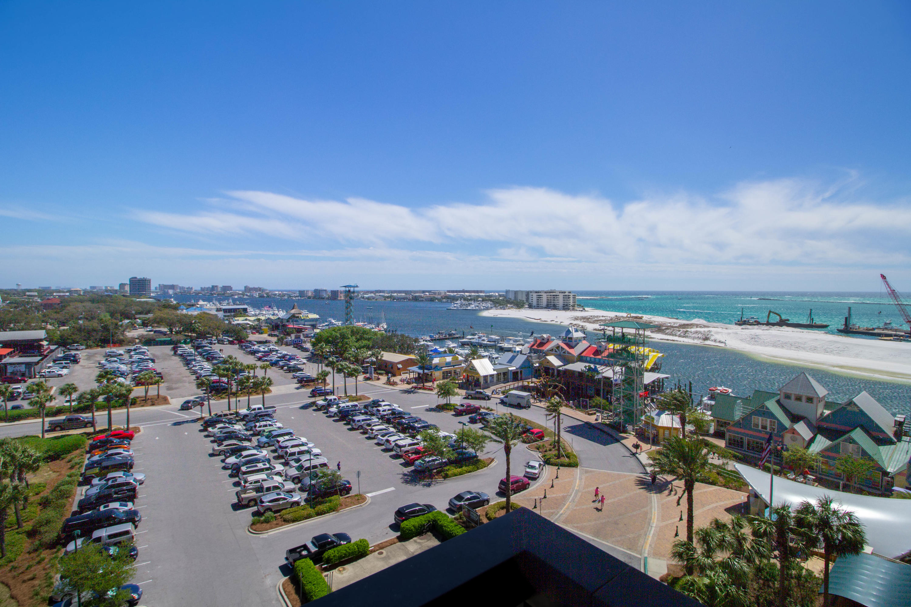 EMERALD GRANDE - Residential