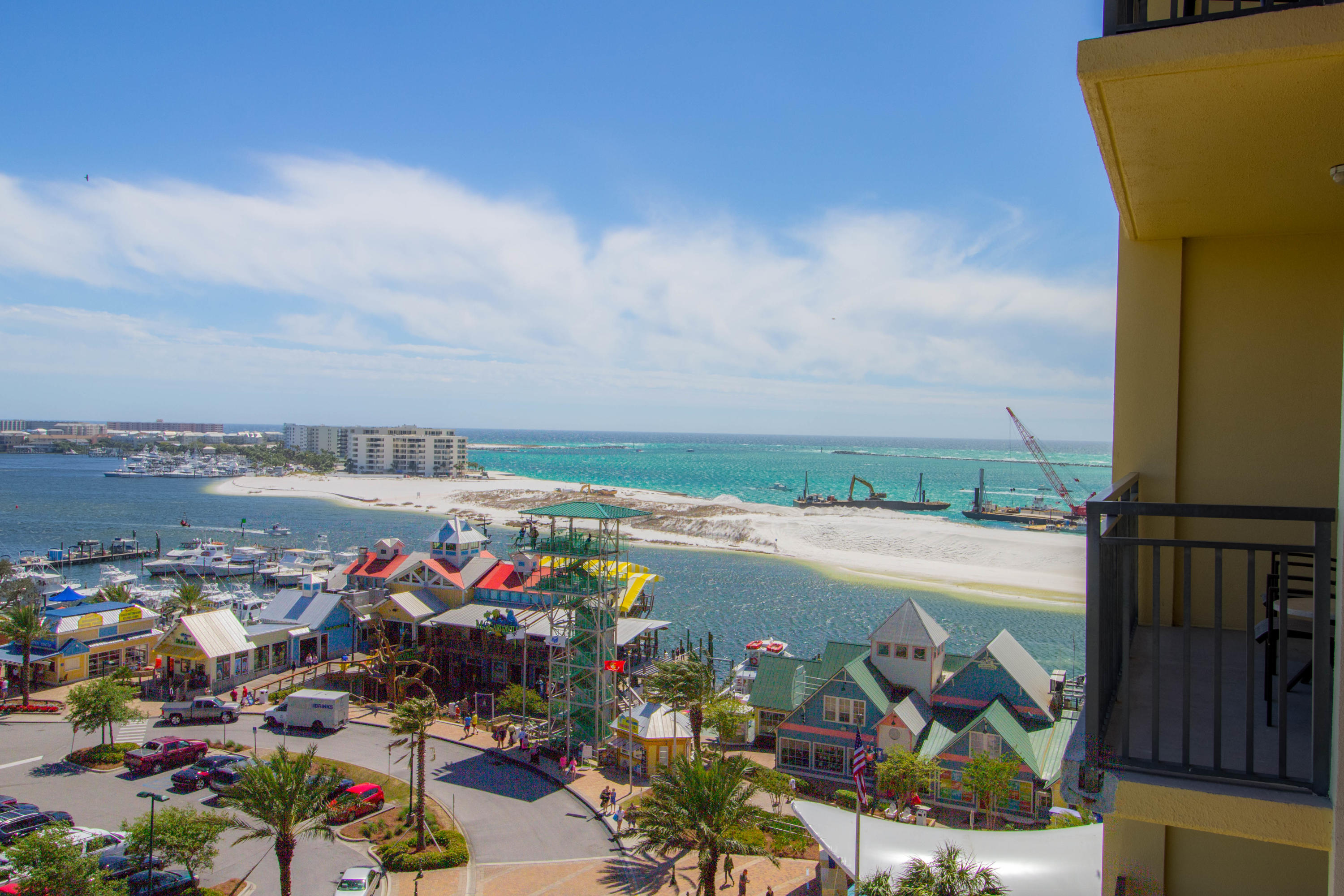 EMERALD GRANDE - Residential