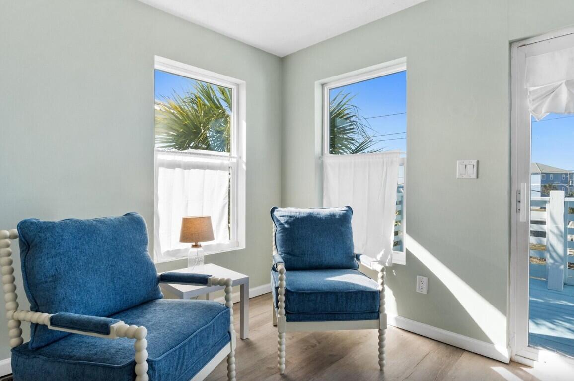 BAHAMA BEACH - Residential