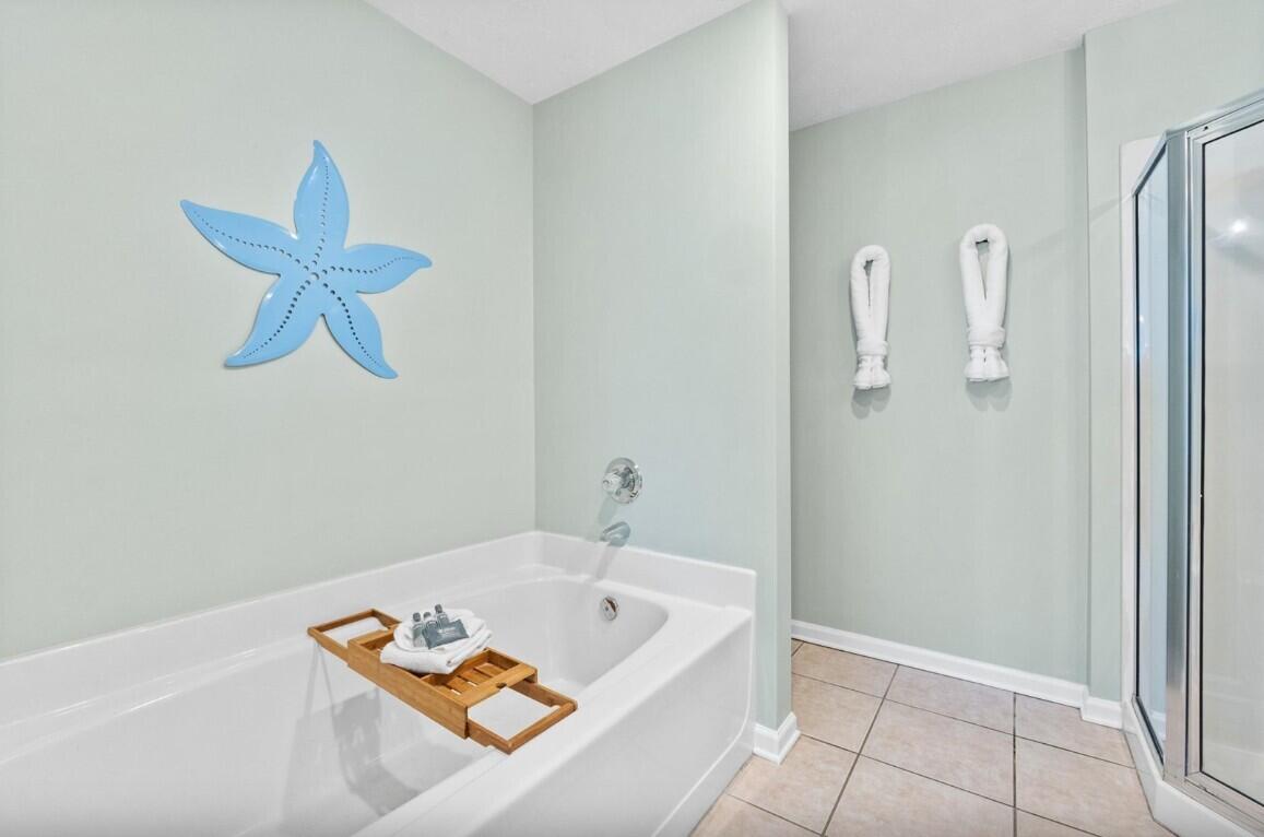 BAHAMA BEACH - Residential