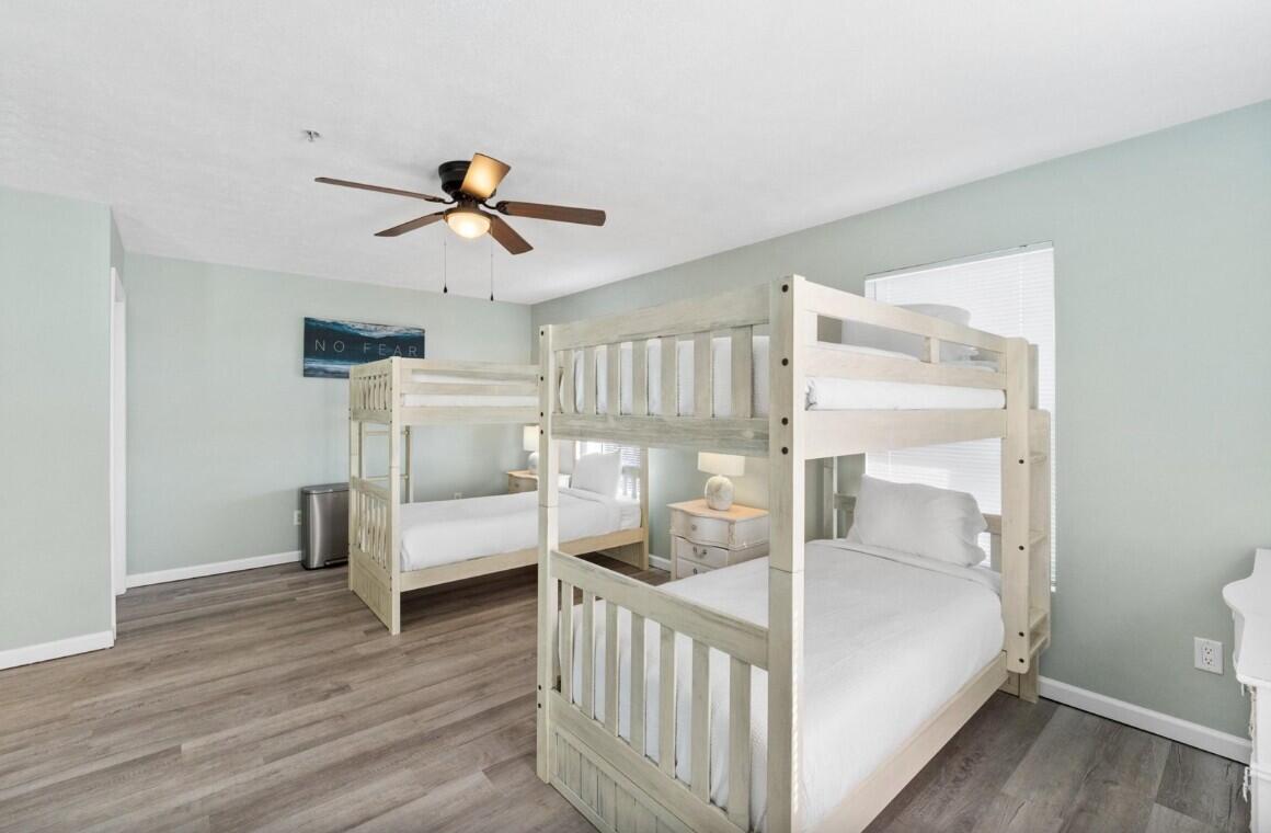 BAHAMA BEACH - Residential