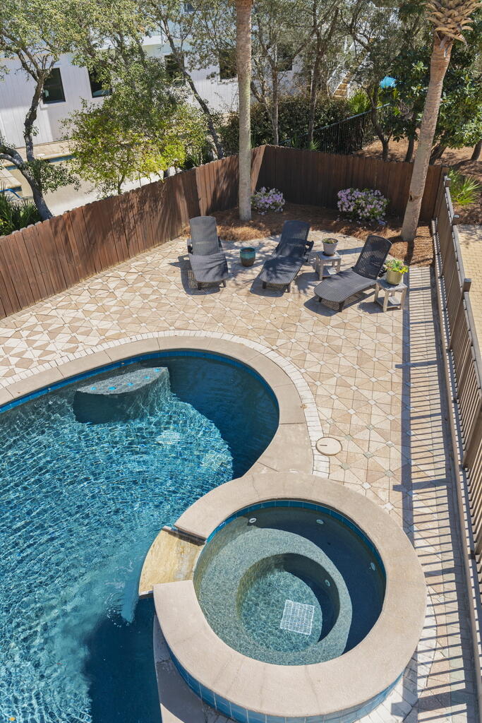 GULF TRACE - Residential