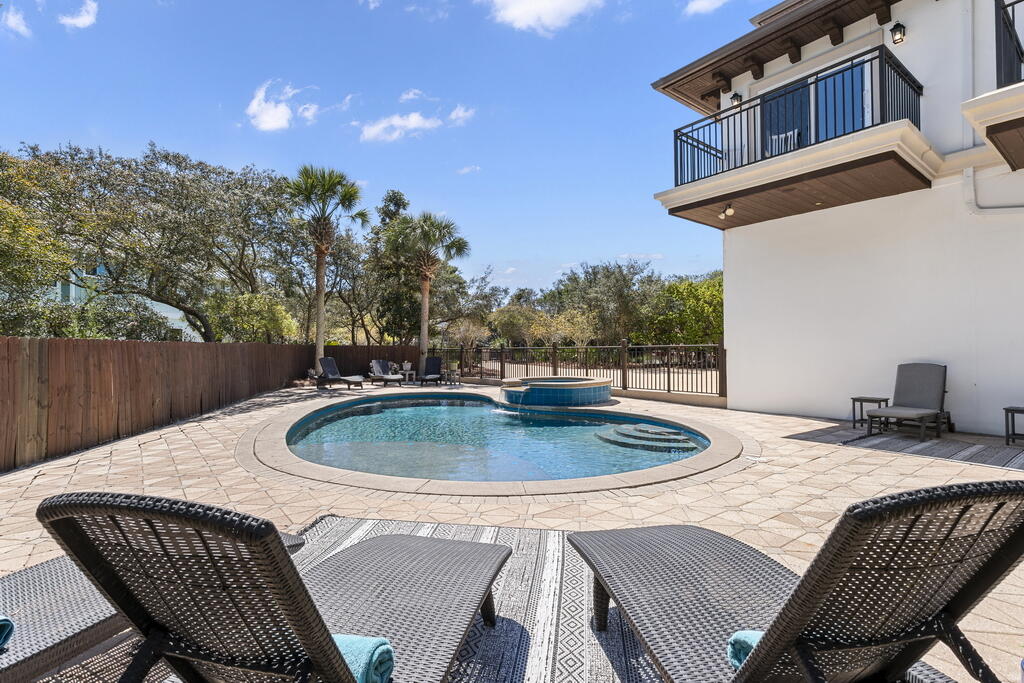 GULF TRACE - Residential