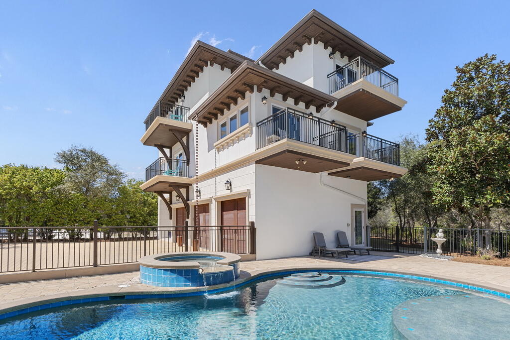 GULF TRACE - Residential