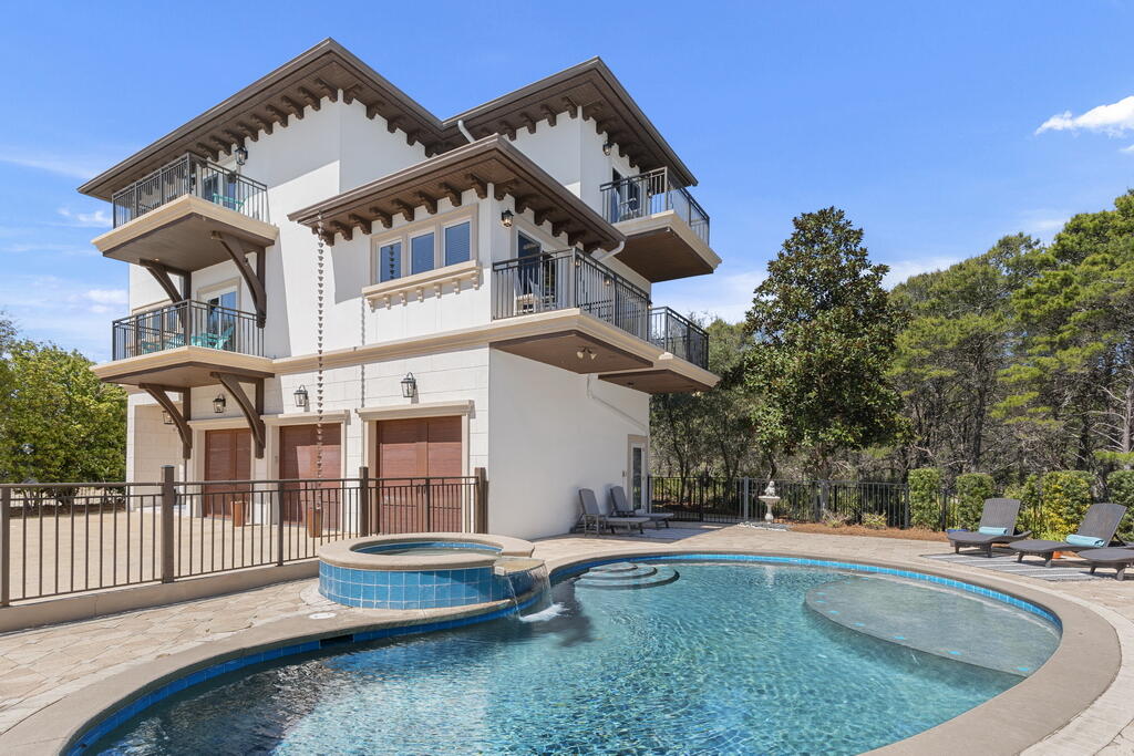 GULF TRACE - Residential