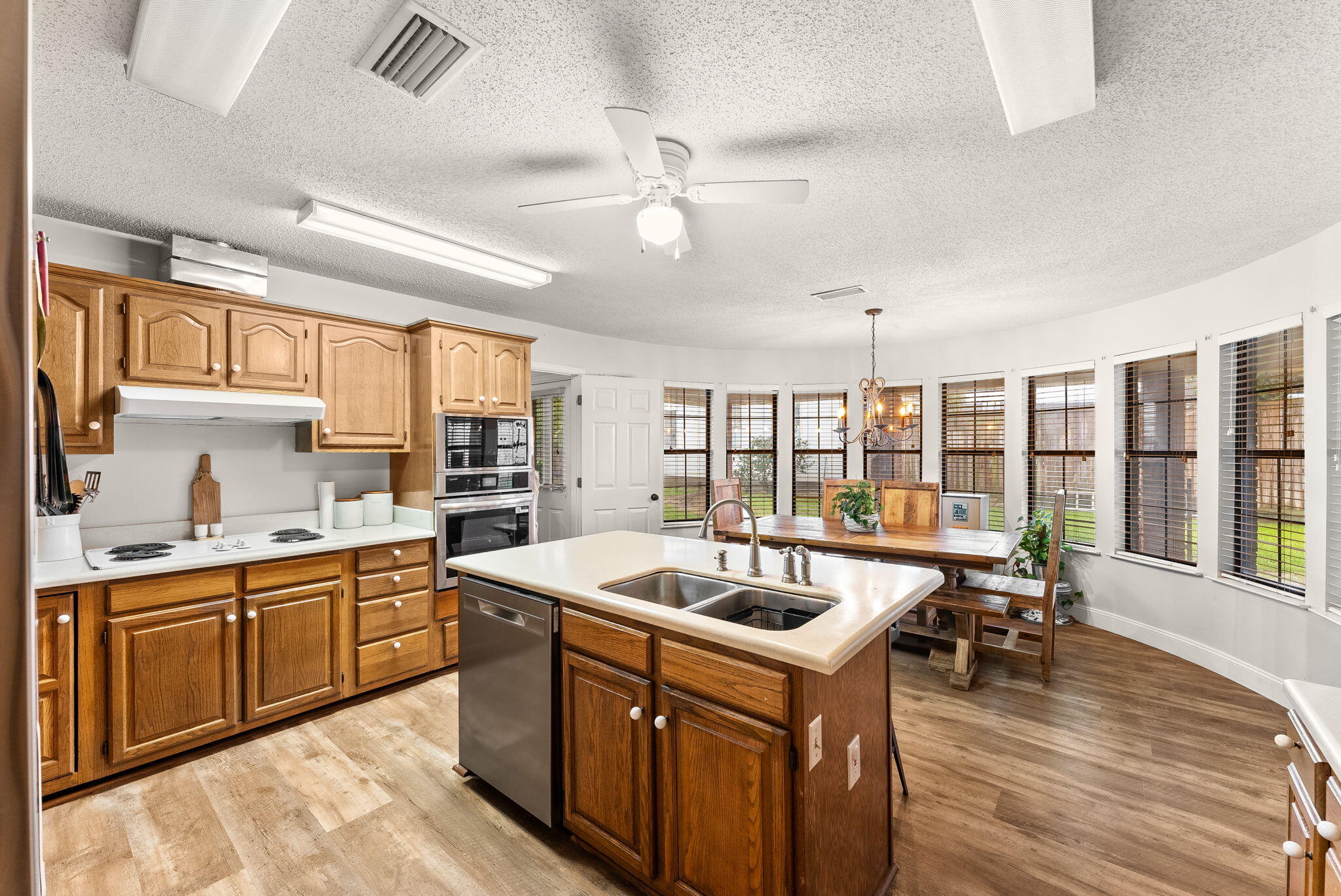 HUNTINGDON ESTATES UNIT 1 - Residential