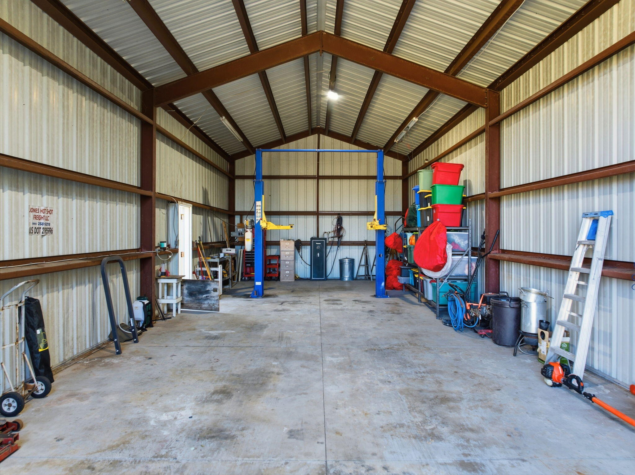 HUNTINGDON ESTATES UNIT 1 - Residential