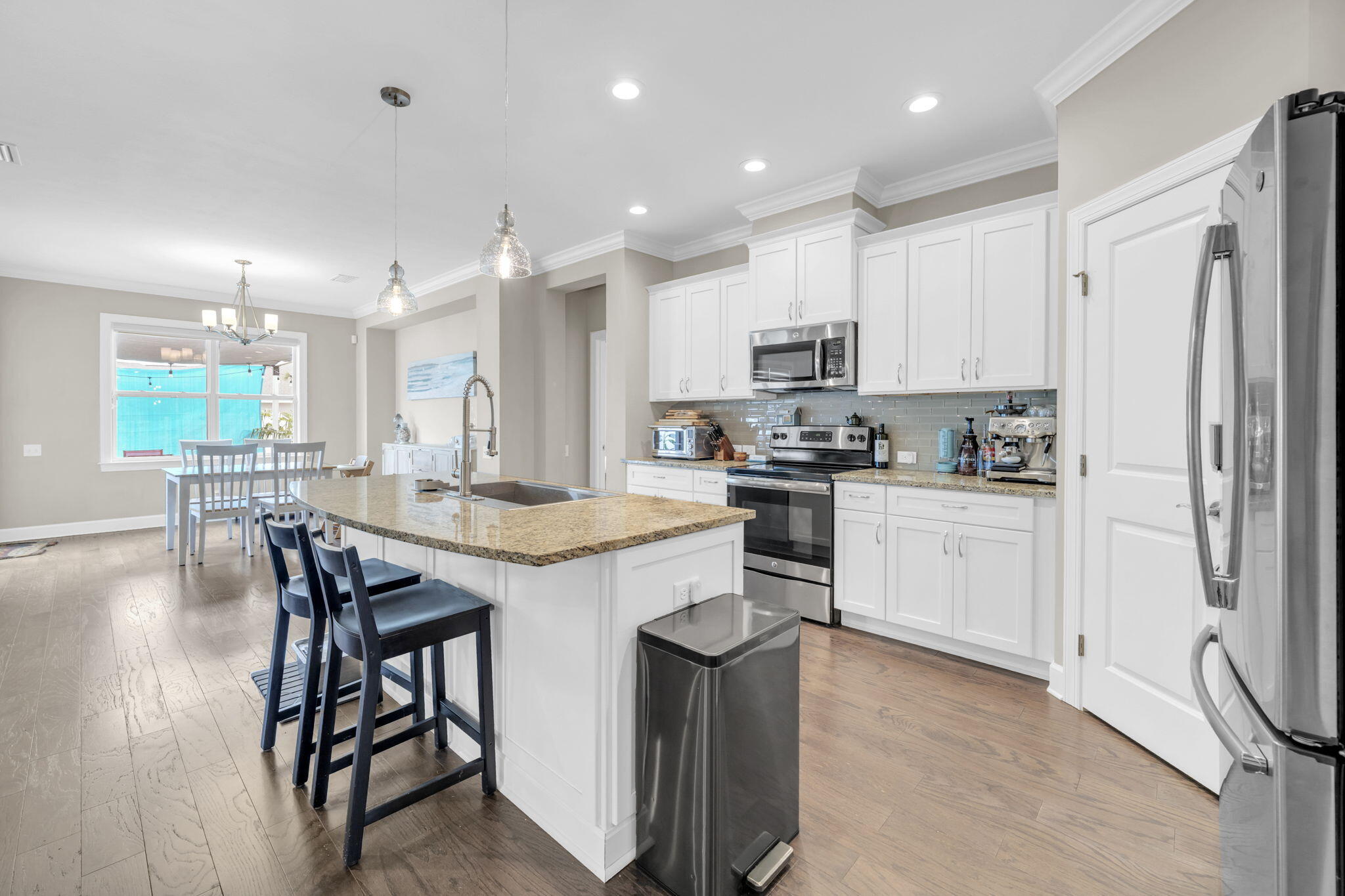 1186 Eisenhower Circle