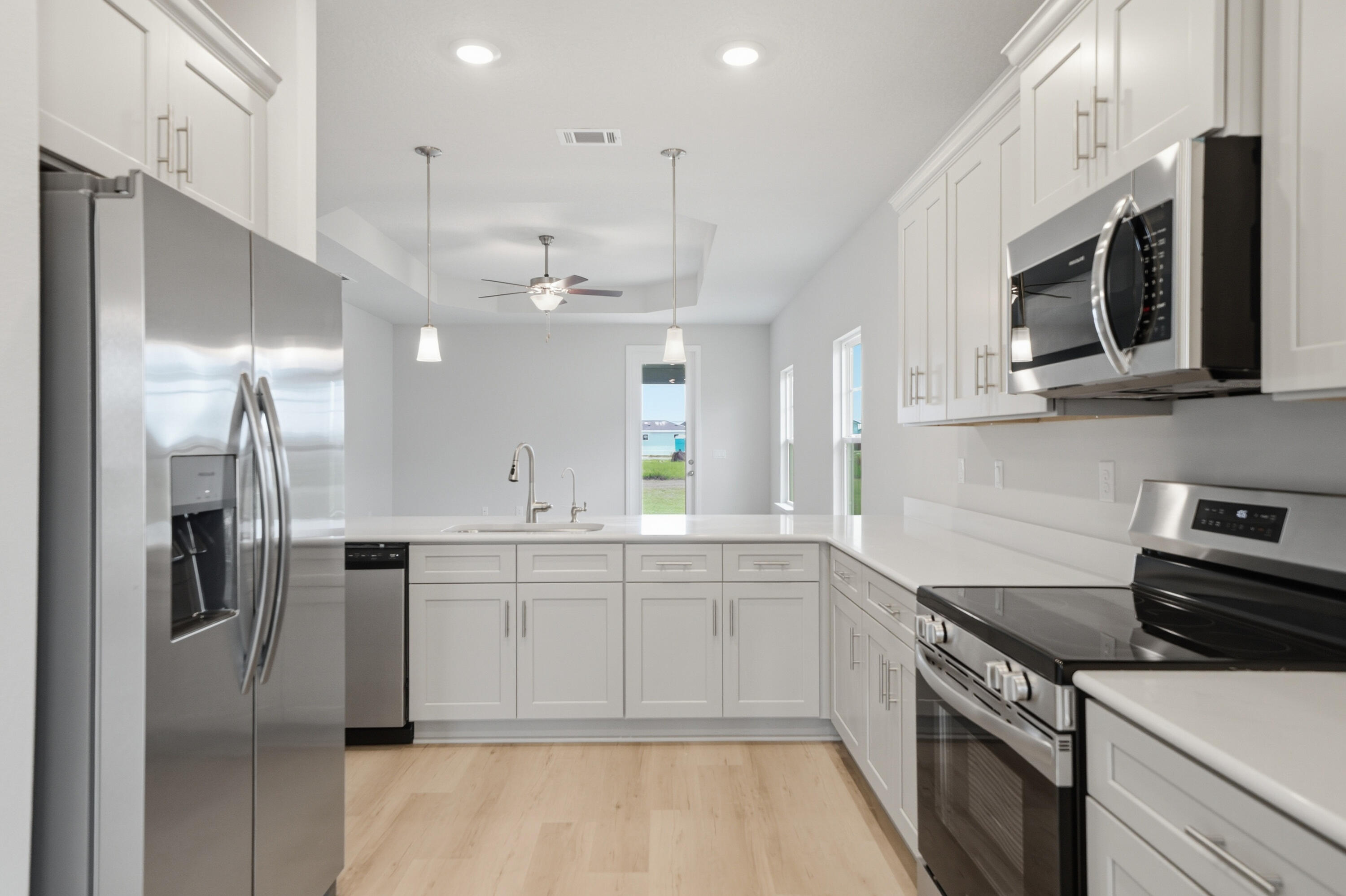 THE BLUFFS AT LAFAYETTE - Residential Lease