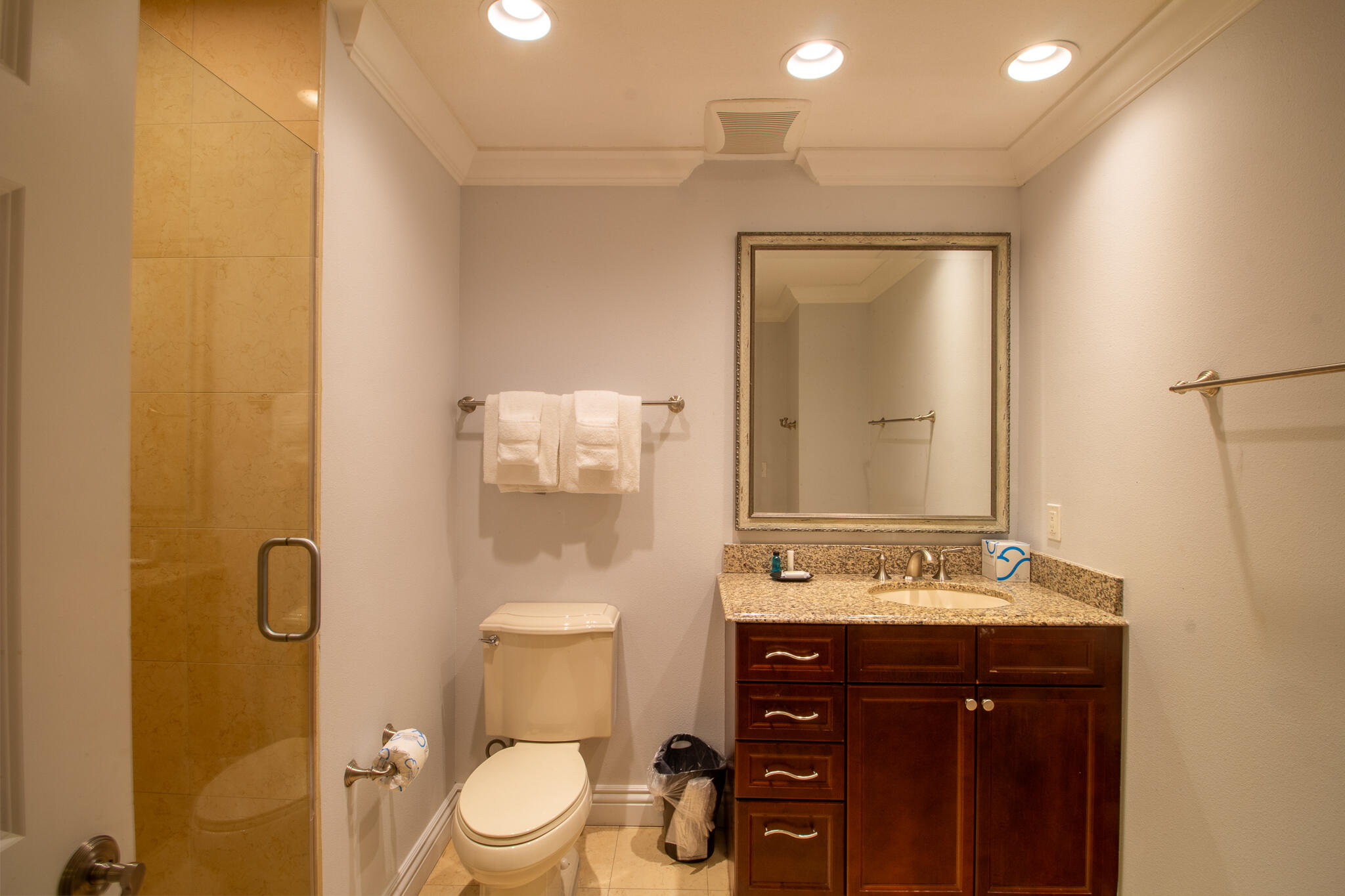 EMERALD GRANDE - Residential