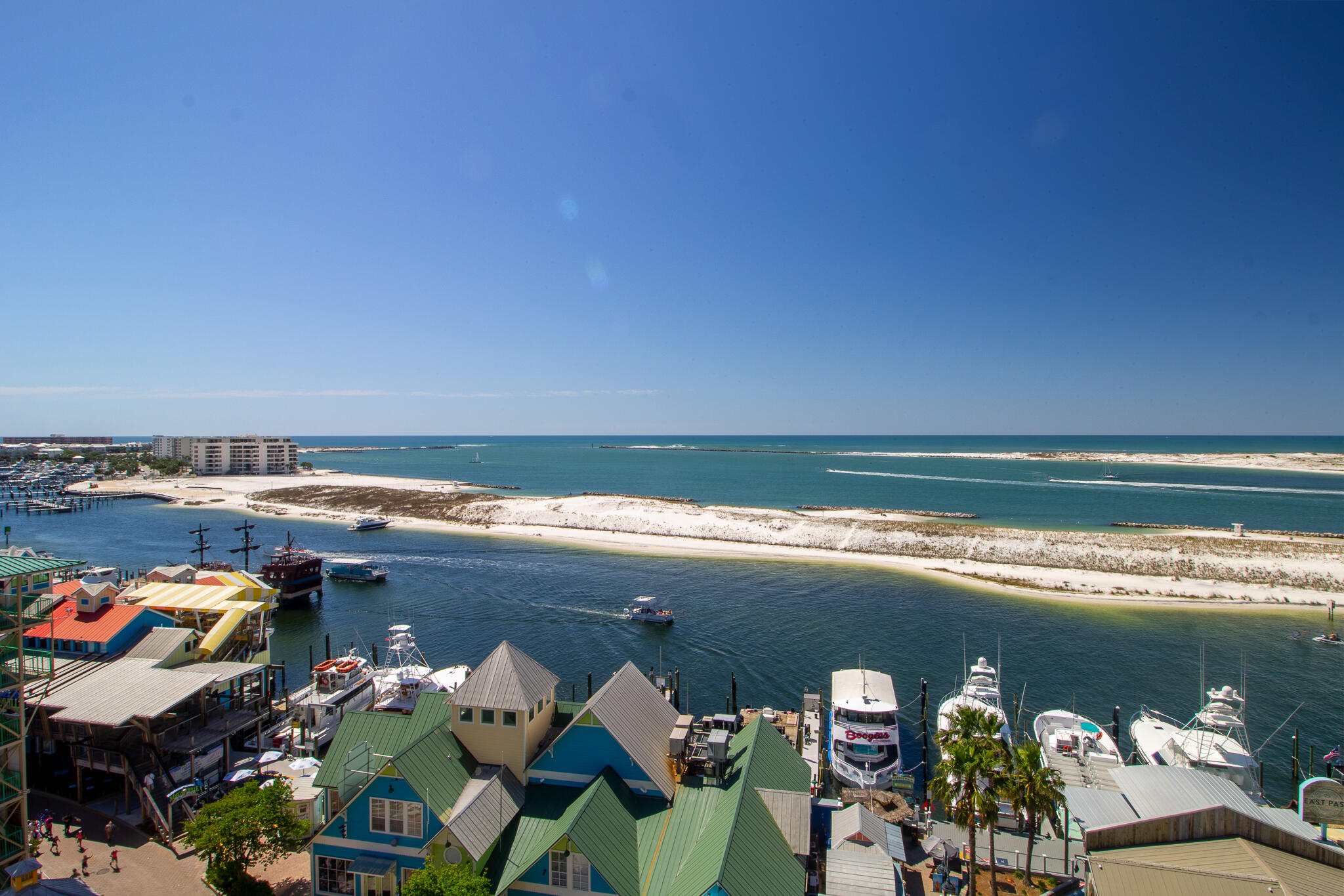 EMERALD GRANDE - Residential