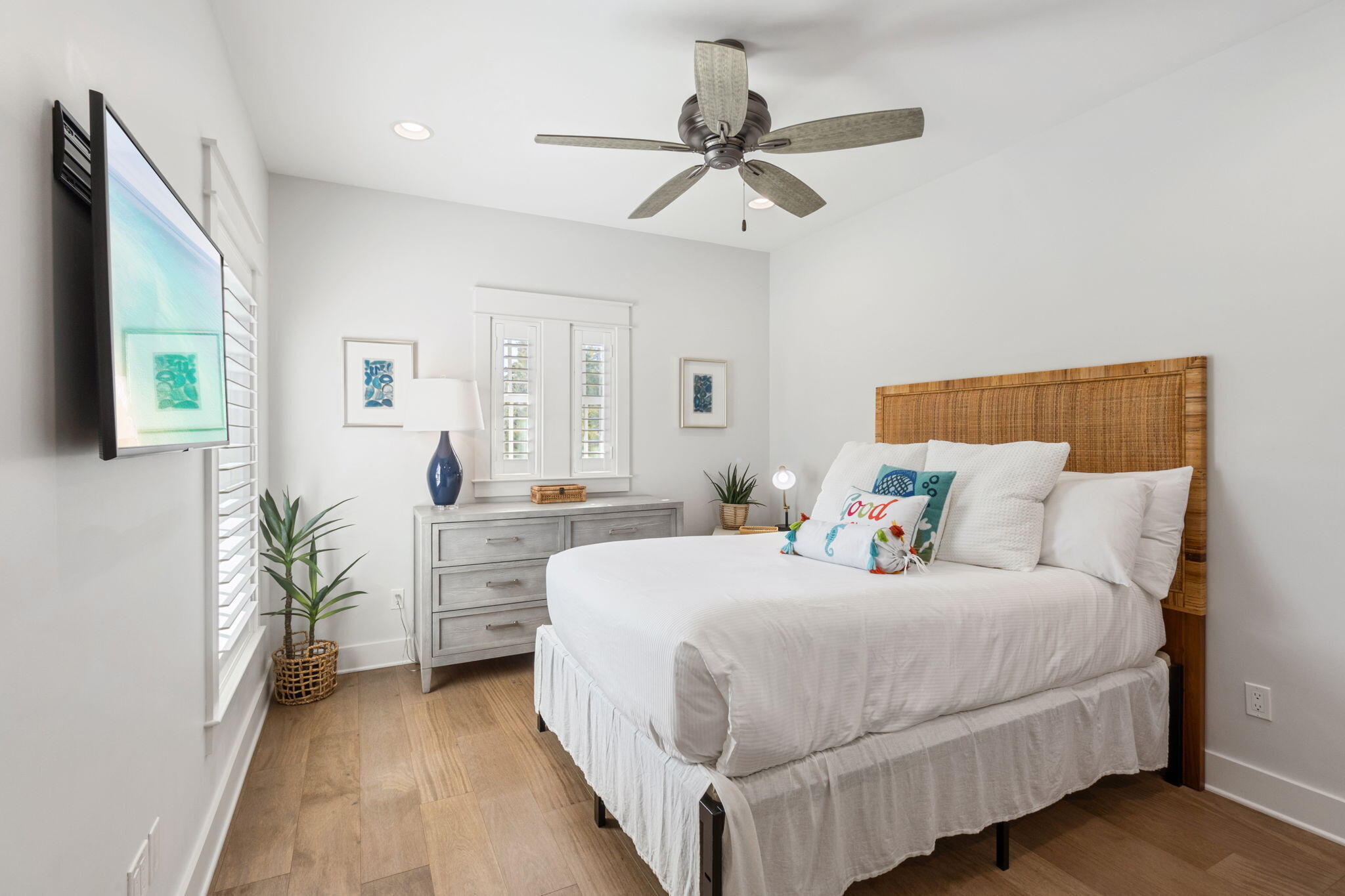 MAGNOLIA COTTAGES BY THE SEA - Residential