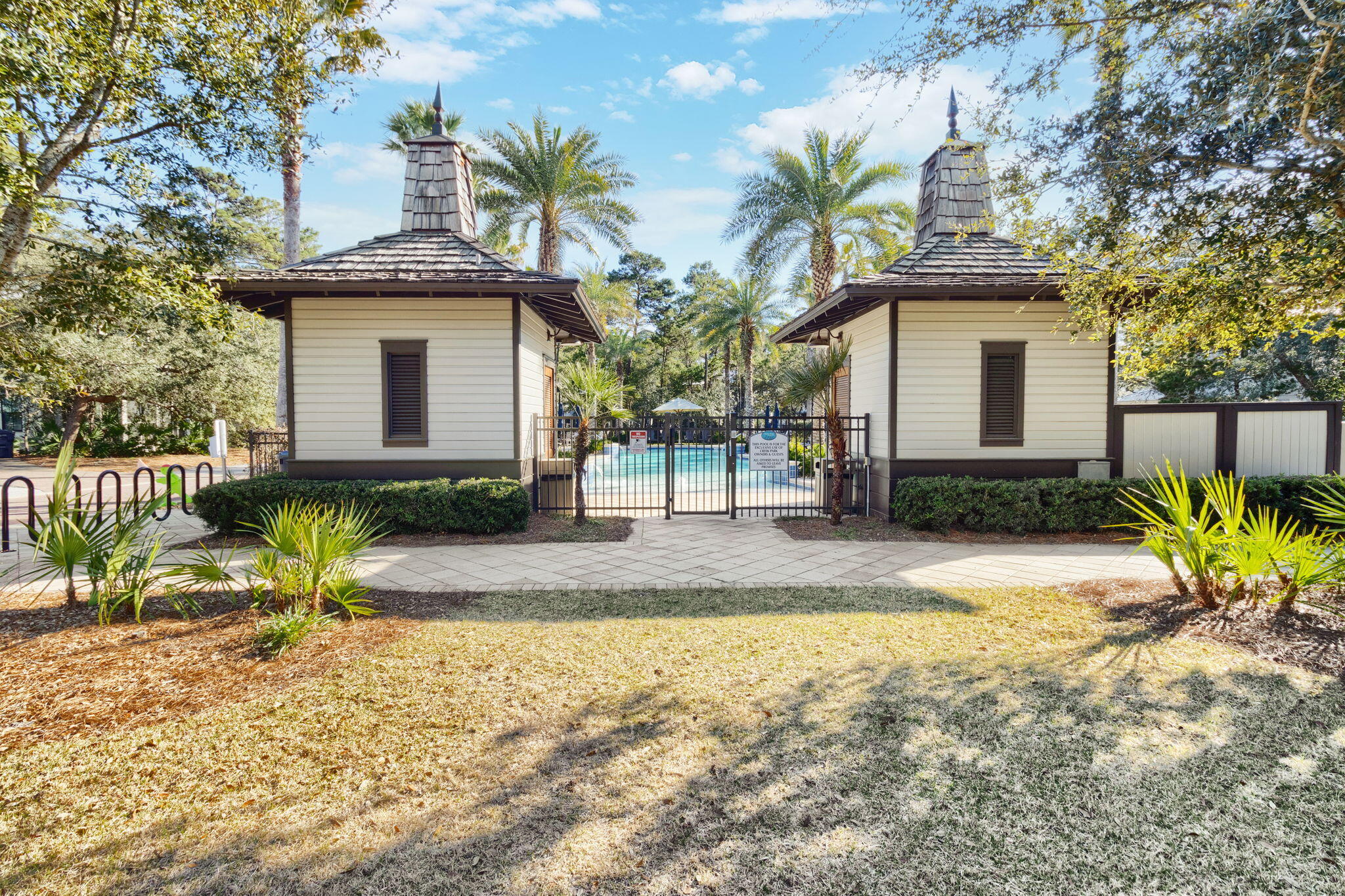 MAGNOLIA COTTAGES BY THE SEA - Residential