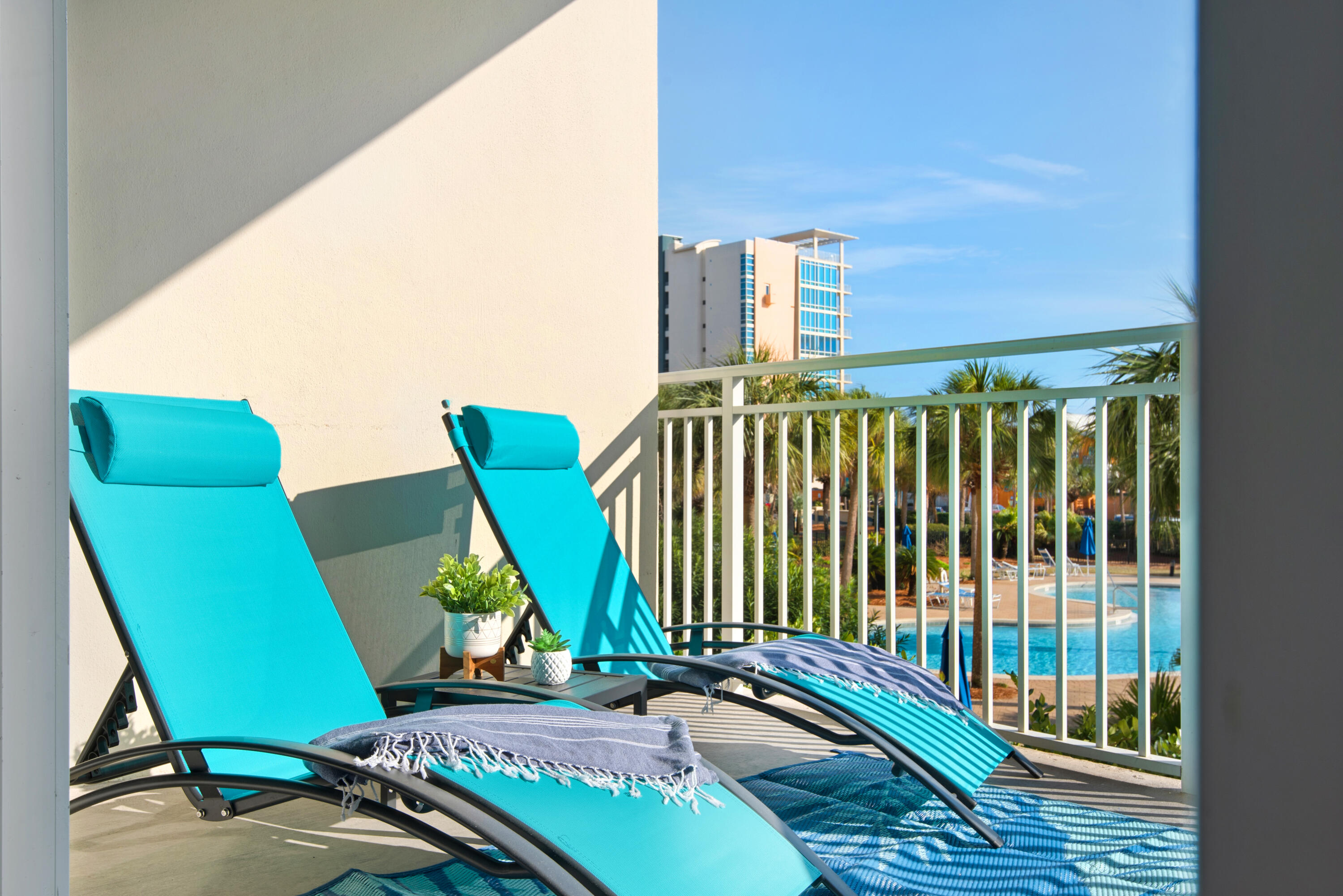 STERLING SHORES - Residential