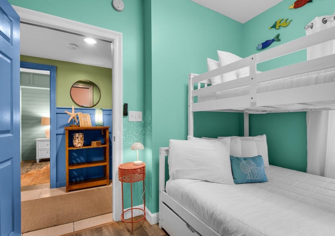 STERLING SHORES - Residential