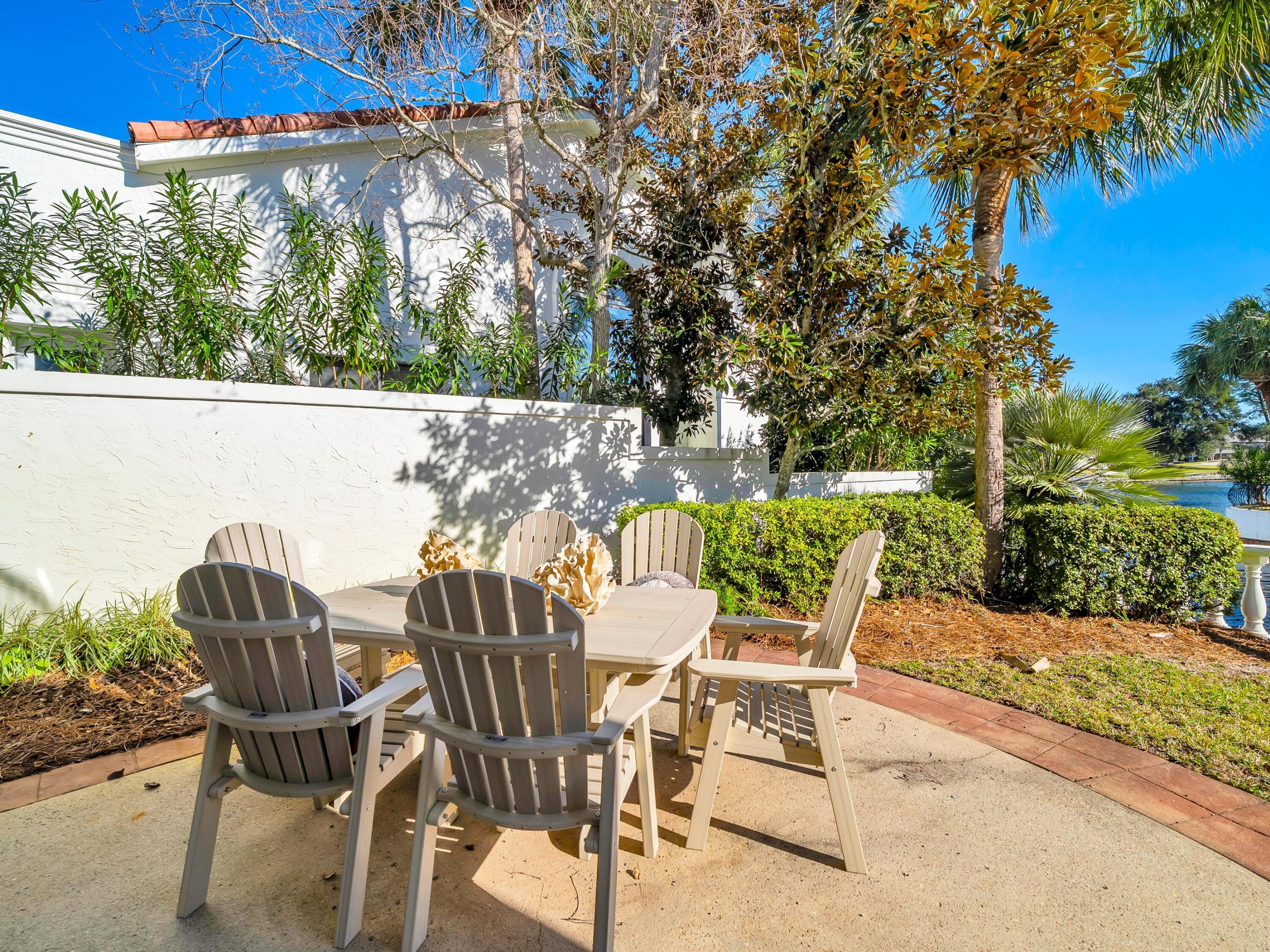 FOUNTAINS AT SANDESTIN - Residential