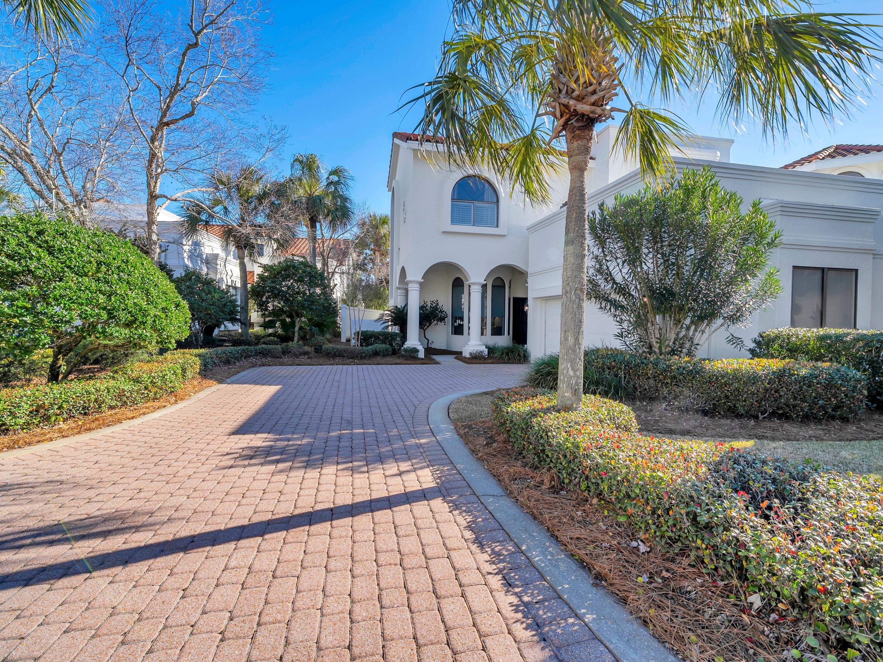 FOUNTAINS AT SANDESTIN - Residential
