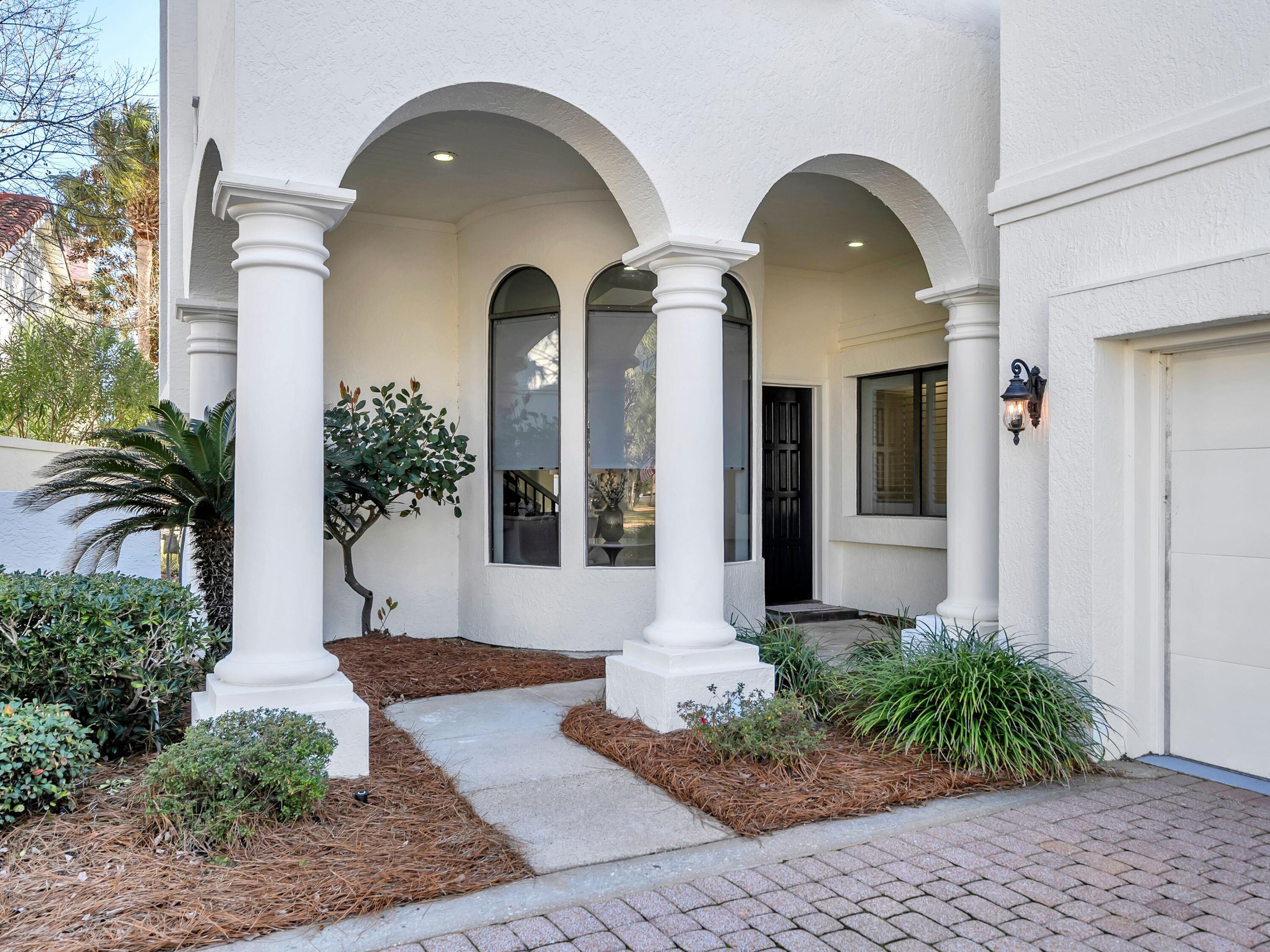 FOUNTAINS AT SANDESTIN - Residential