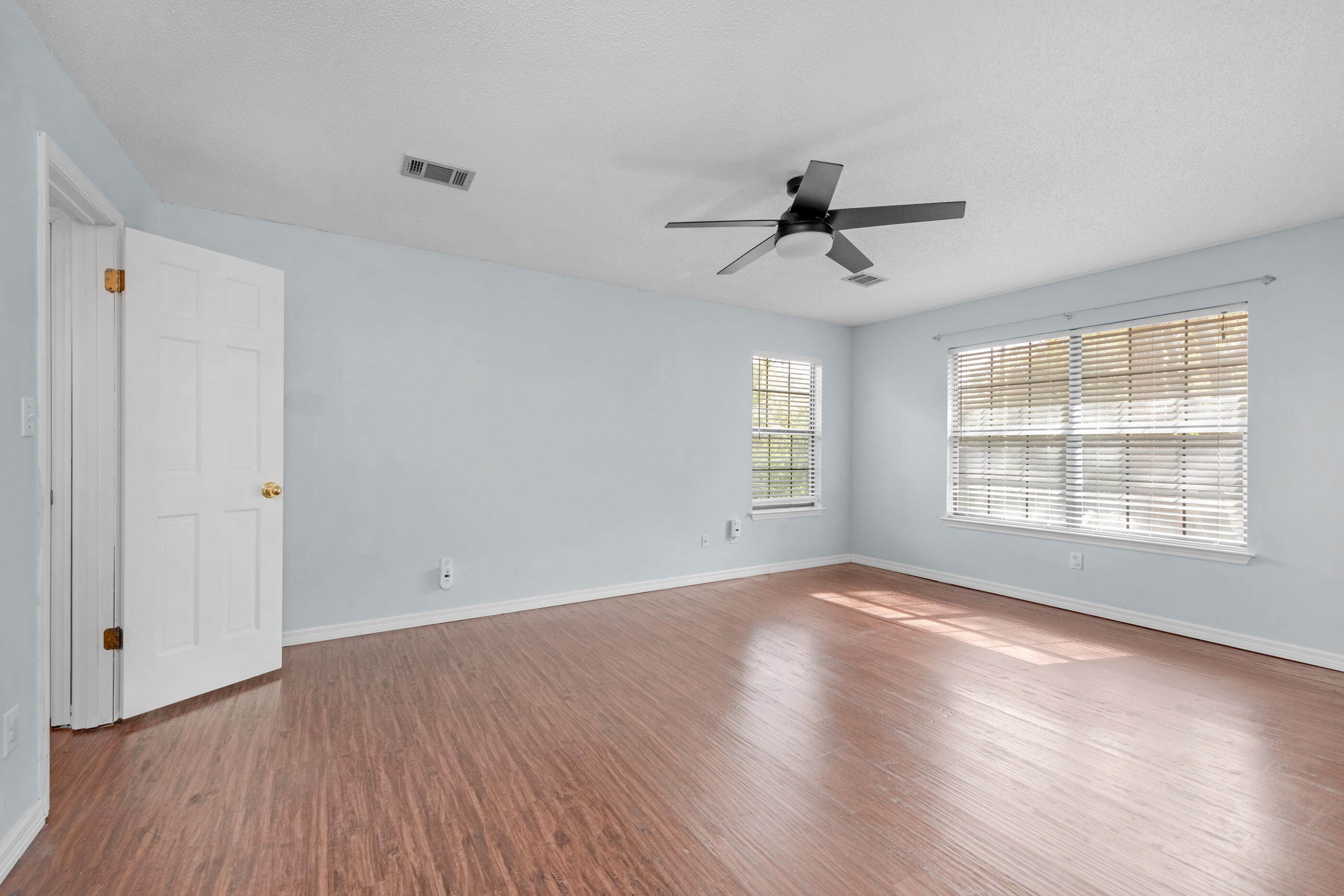 SHADY LANE - Residential