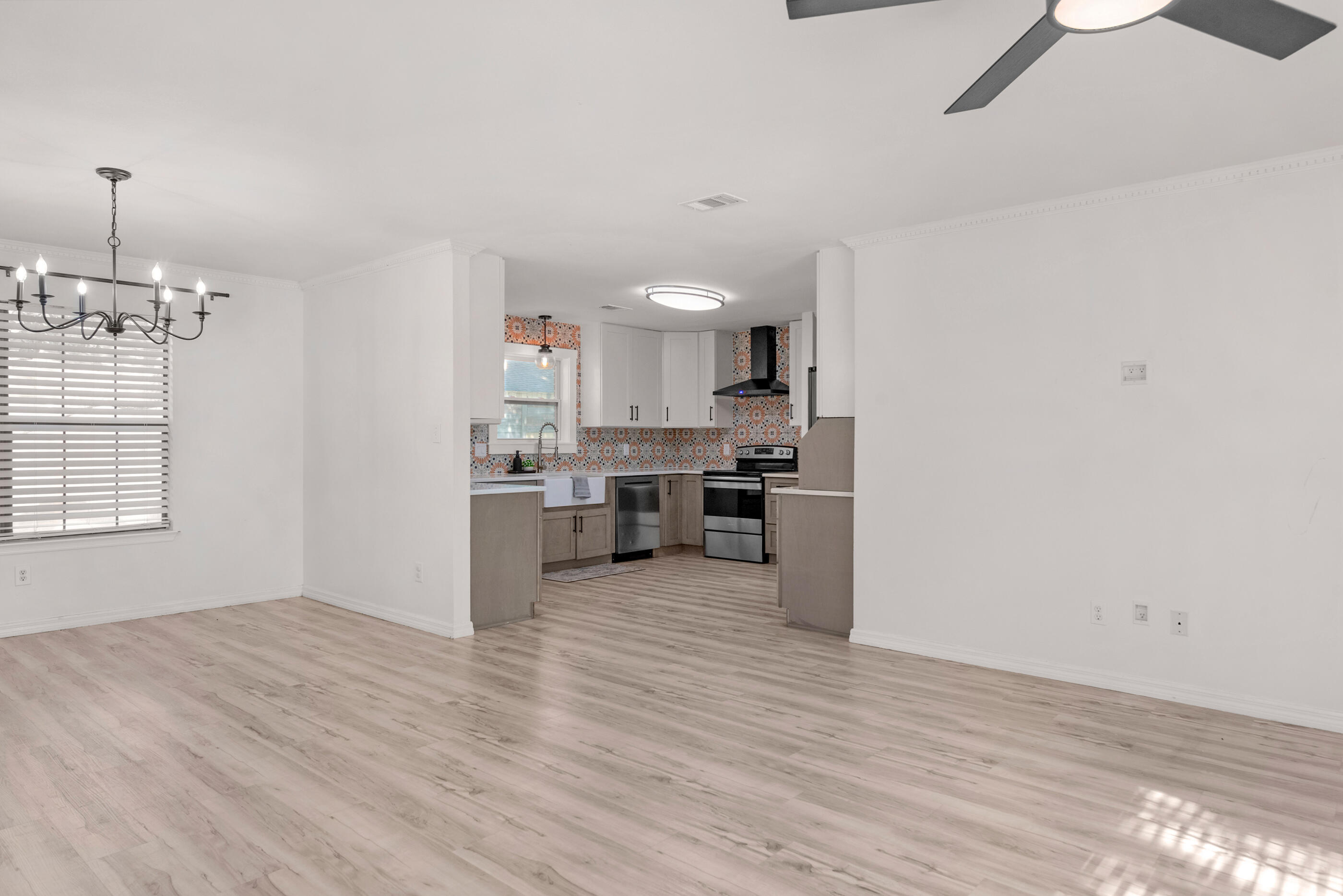 SHADY LANE - Residential