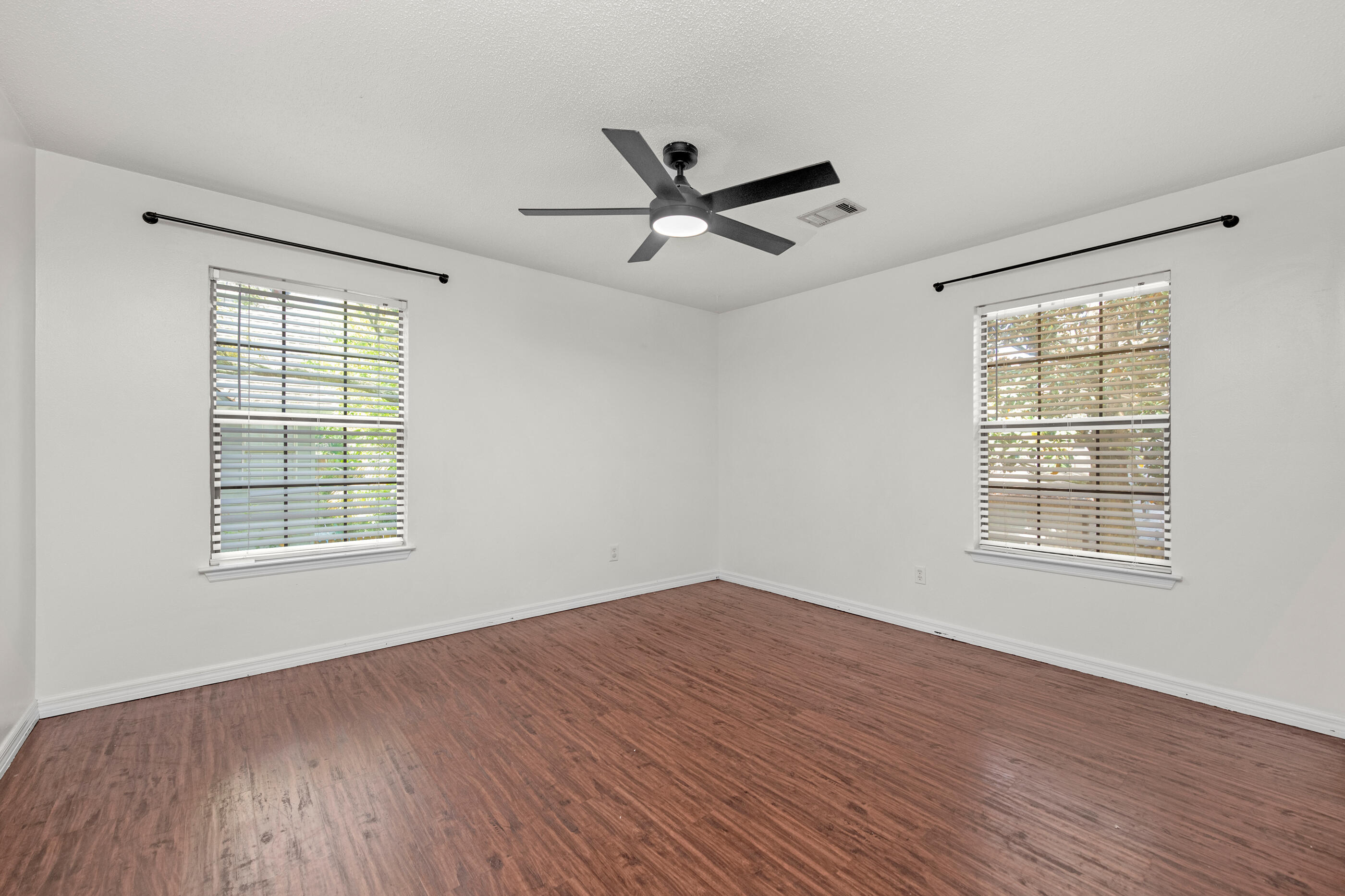 SHADY LANE - Residential